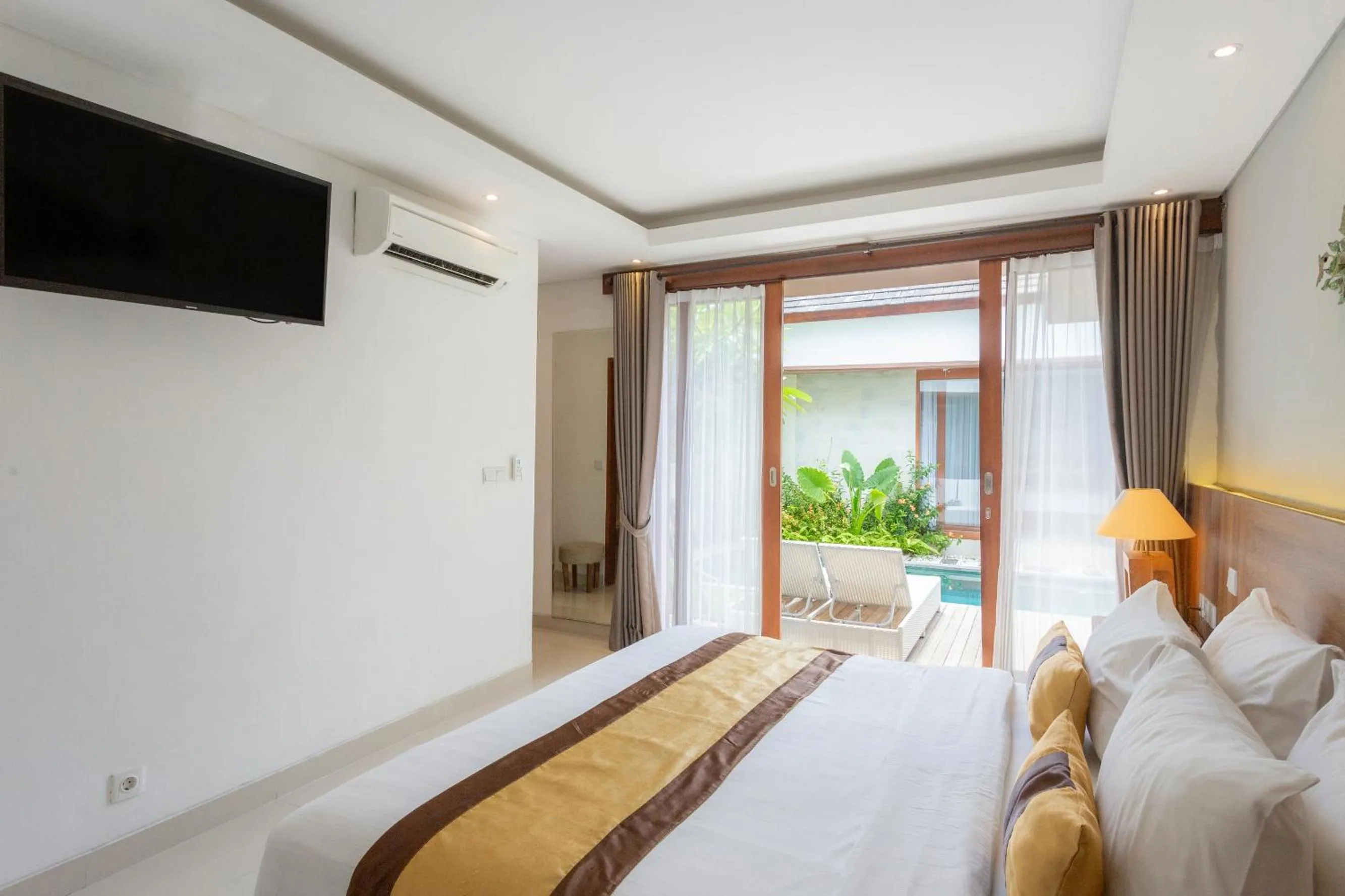 Bedroom, Bed in The Sakaye Villas & Spa by Kanaya Hospitality