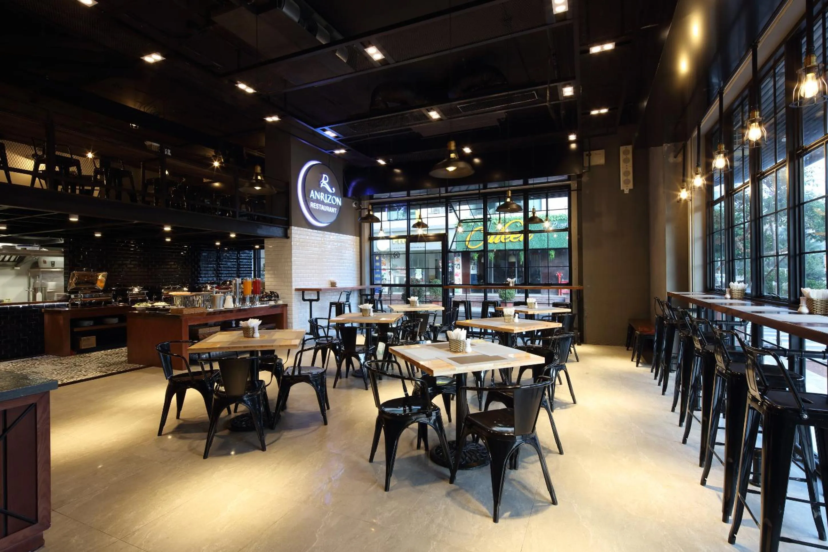 Restaurant/places to eat in Anrizon Hotel Nha Trang