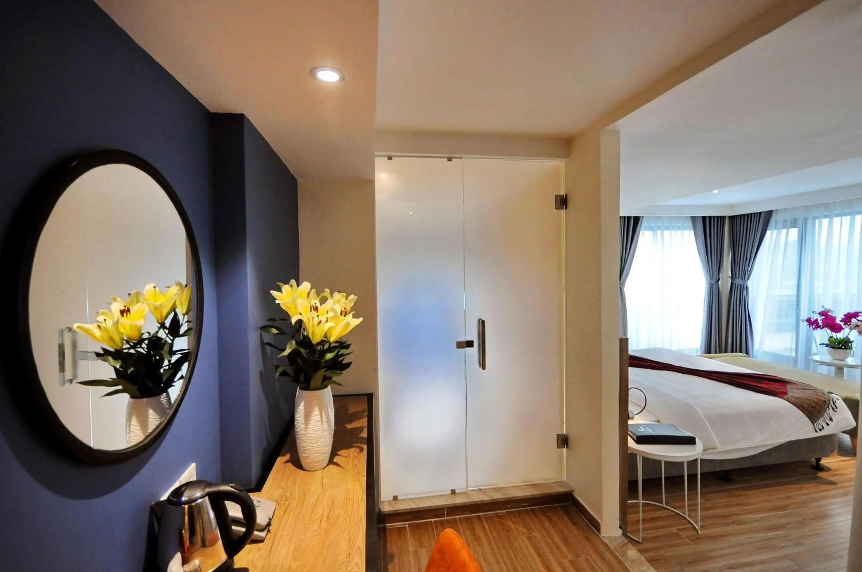 Seating area, Bed in Anrizon Hotel Nha Trang