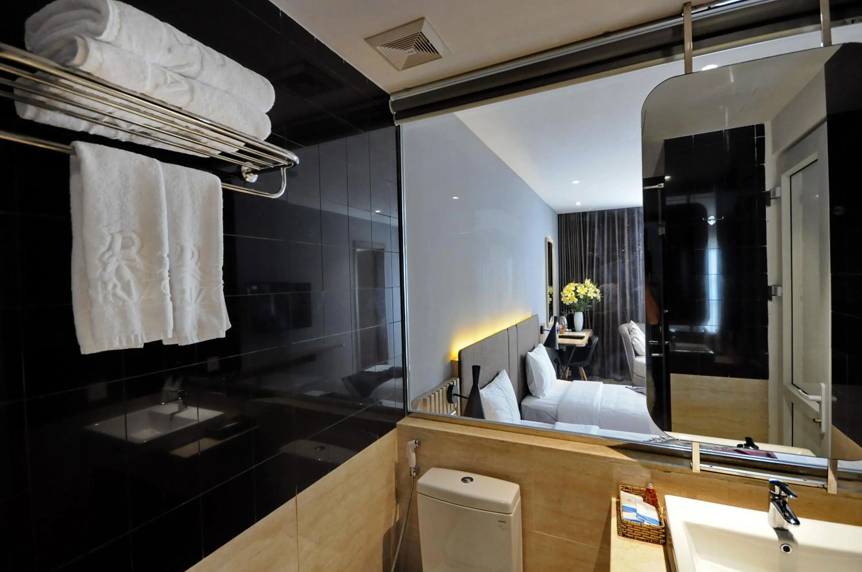 Shower in Anrizon Hotel Nha Trang