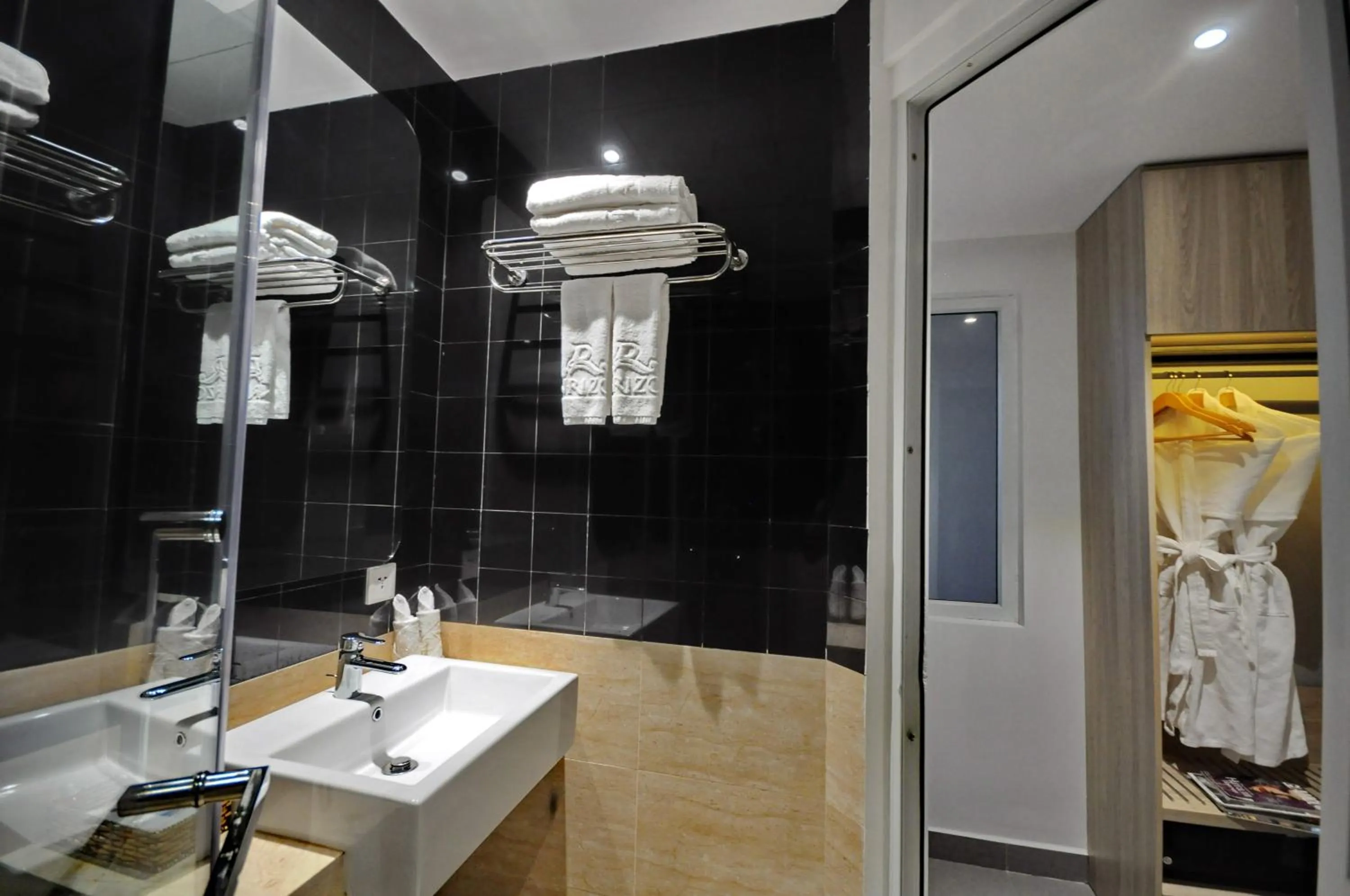 Toilet in Anrizon Hotel Nha Trang