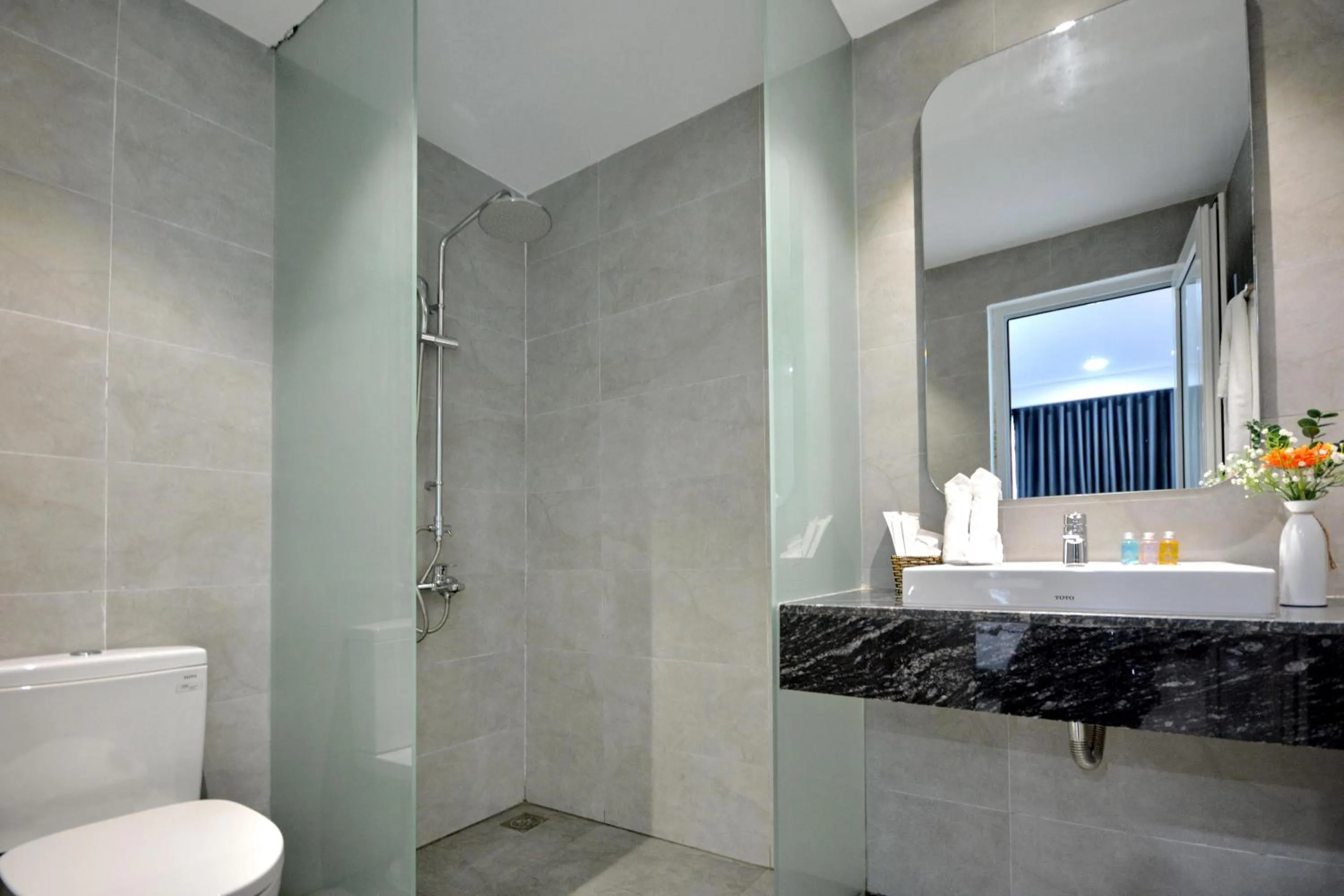Shower in Anrizon Hotel Nha Trang