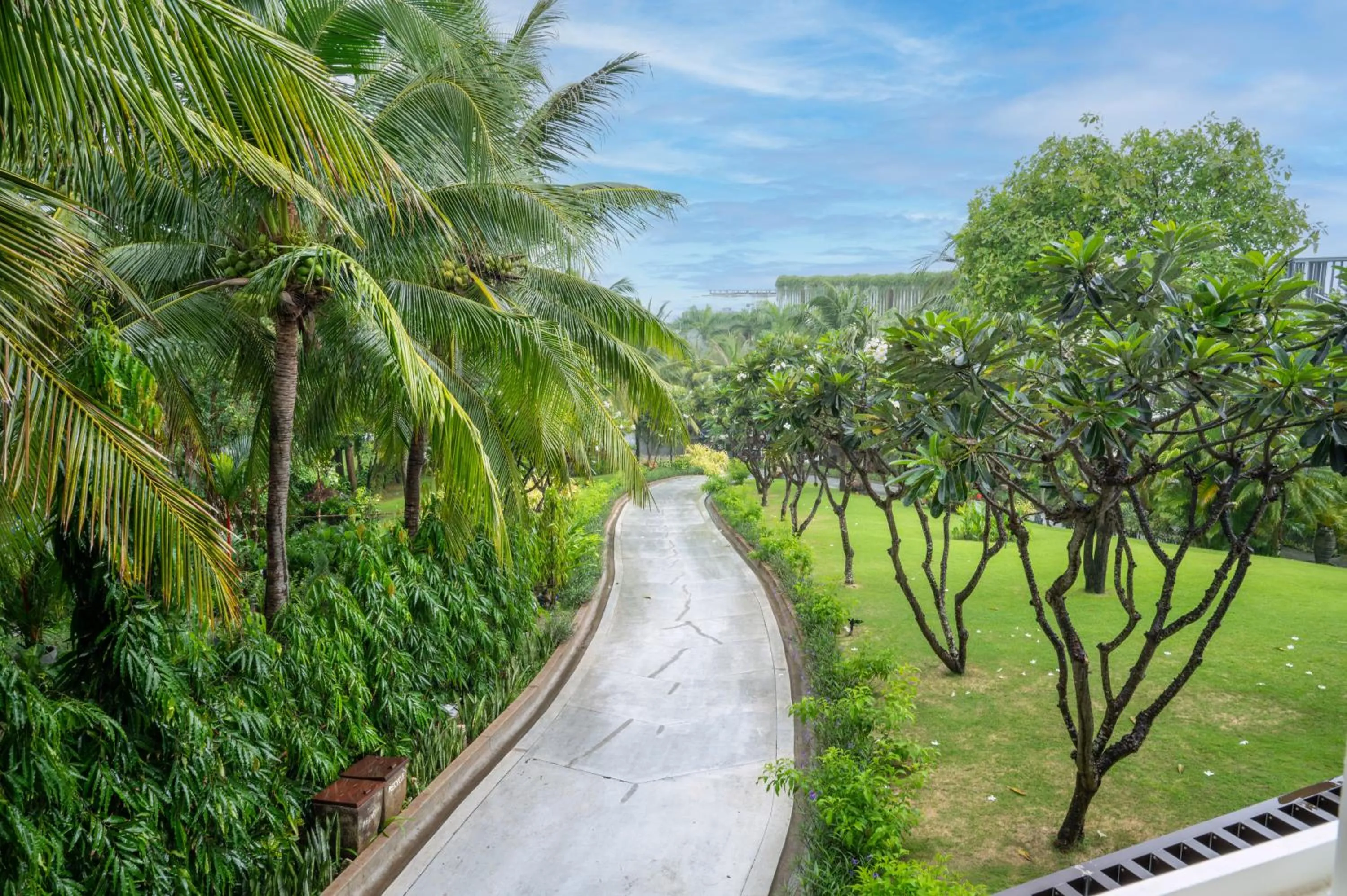 Day in The Cliff Resort & Residences