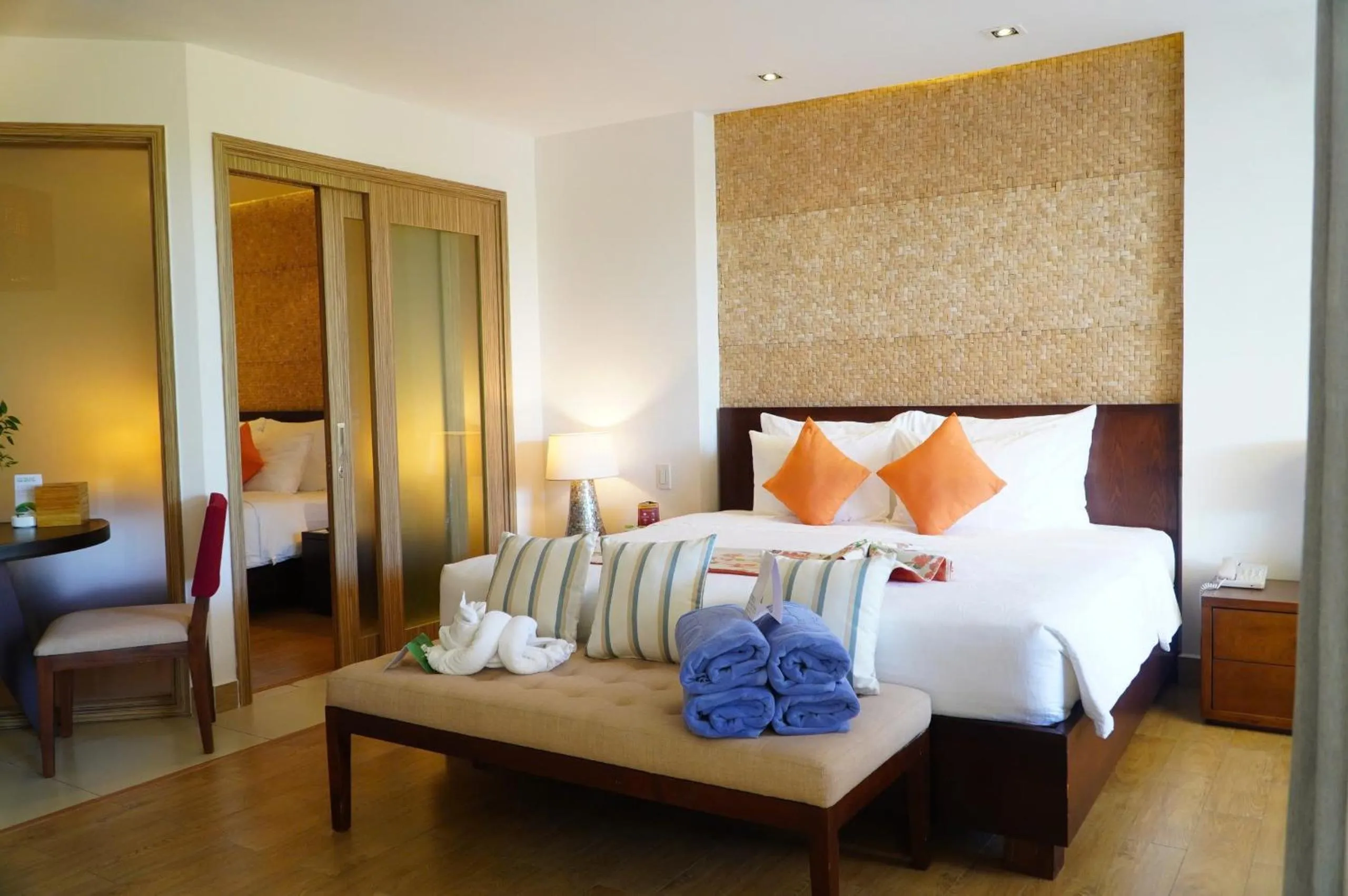 Bedroom, Bed in The Cliff Resort & Residences