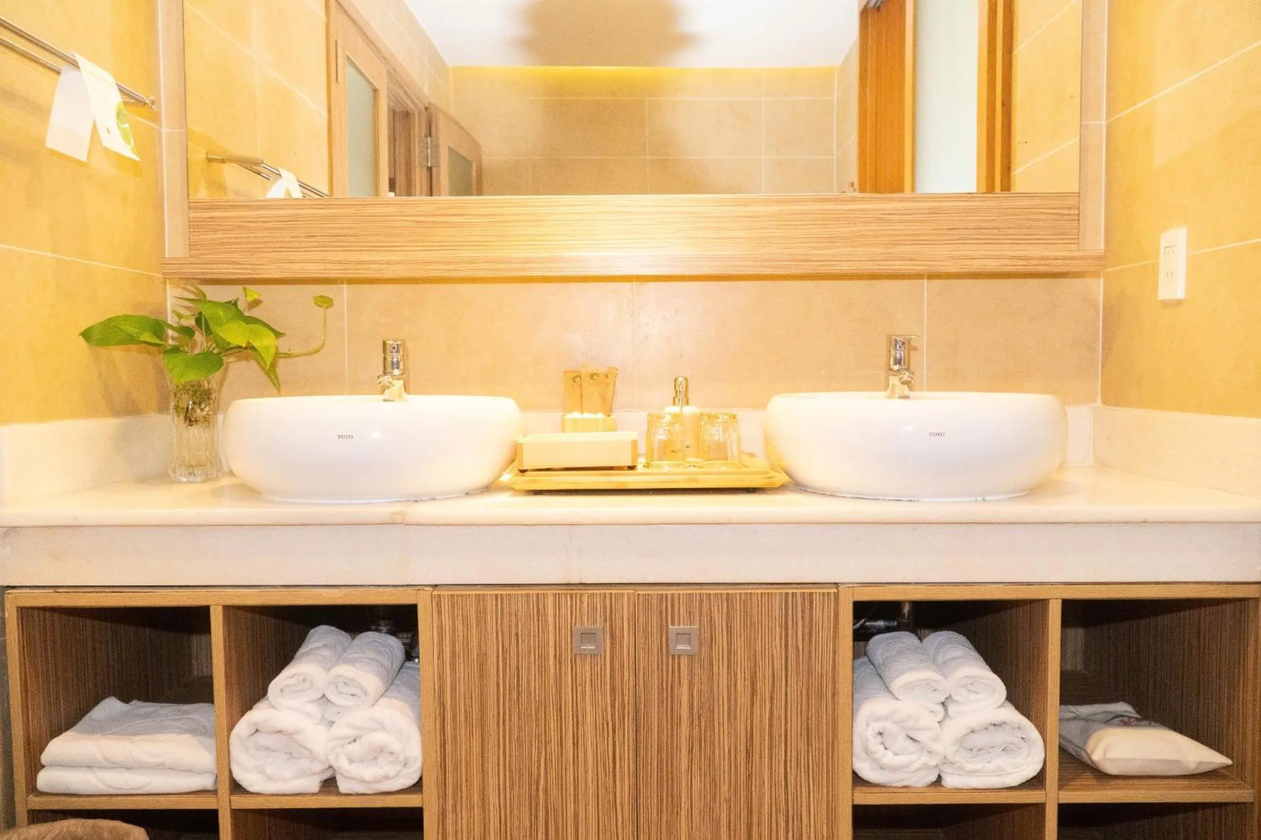 Bathroom in The Cliff Resort & Residences