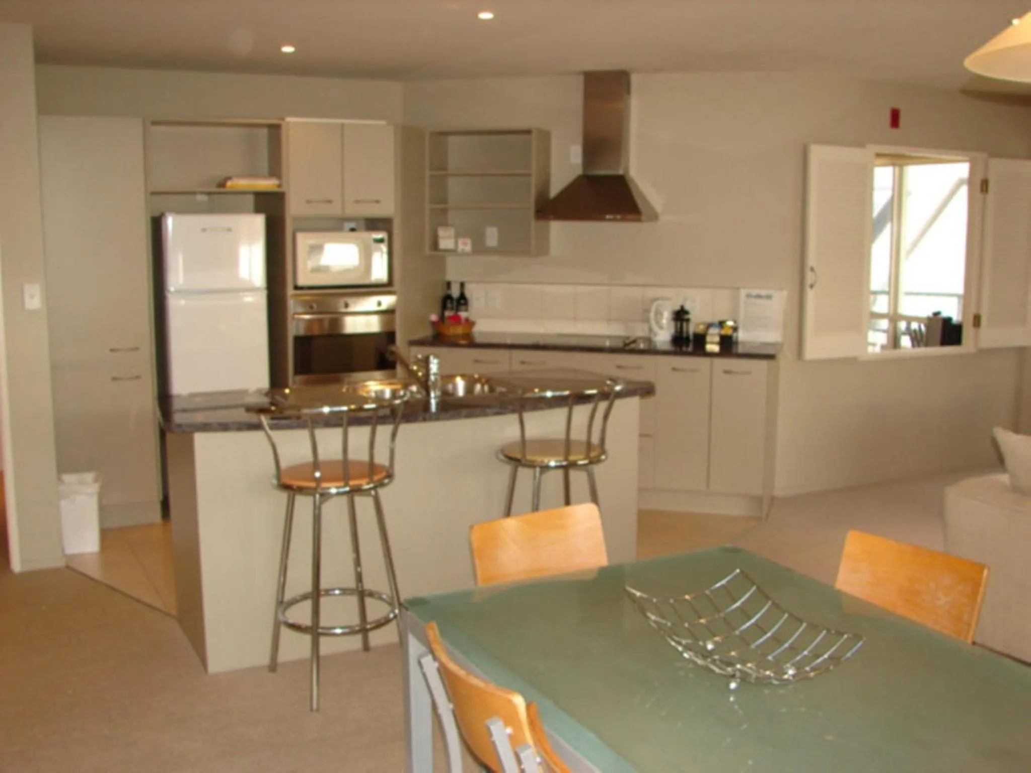 Kitchen or kitchenette in Pavilion Beachfront Apartments