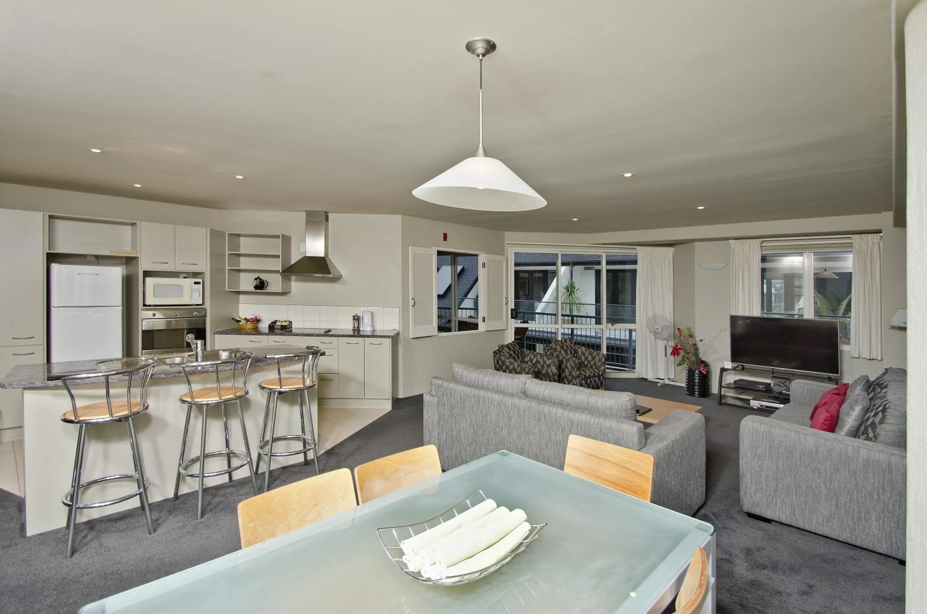 Living room in Pavilion Beachfront Apartments