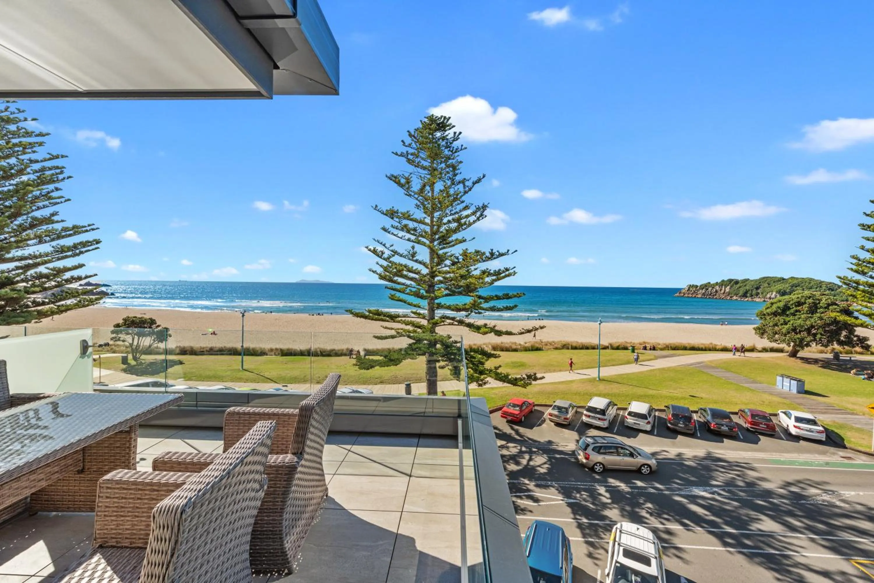 Balcony/Terrace in Pavilion Beachfront Apartments
