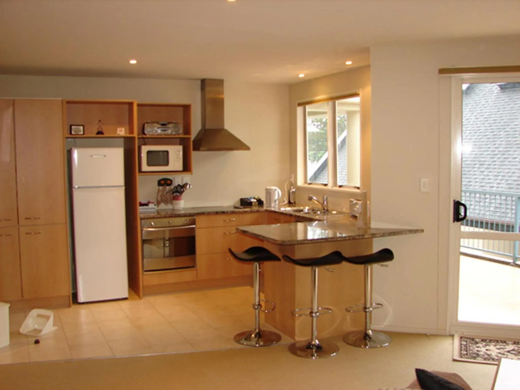Kitchen or kitchenette in Pavilion Beachfront Apartments