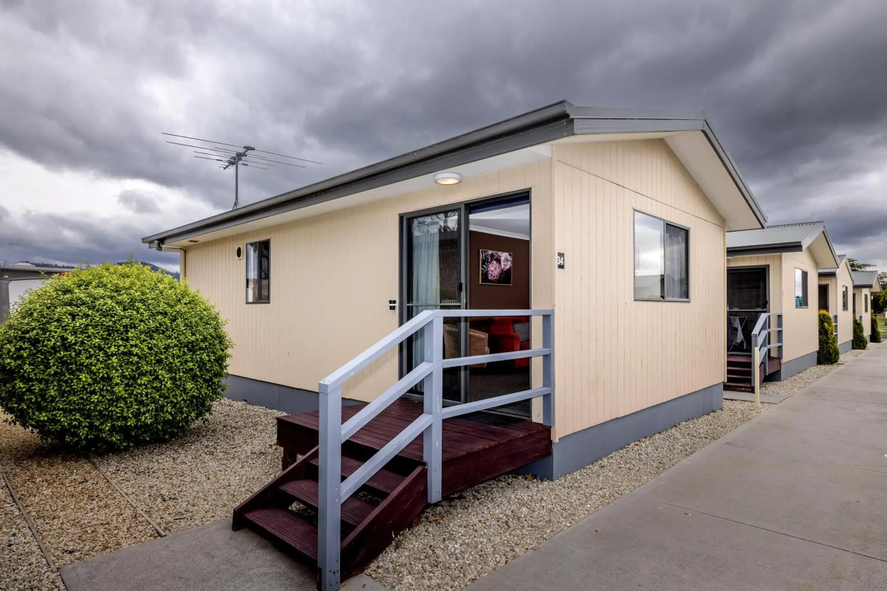Two-Bedroom Chalet A in BIG4 Hobart Airport Tourist Park Two-Bedroom Chalet A in BIG4 Hobart Airport Tourist Park