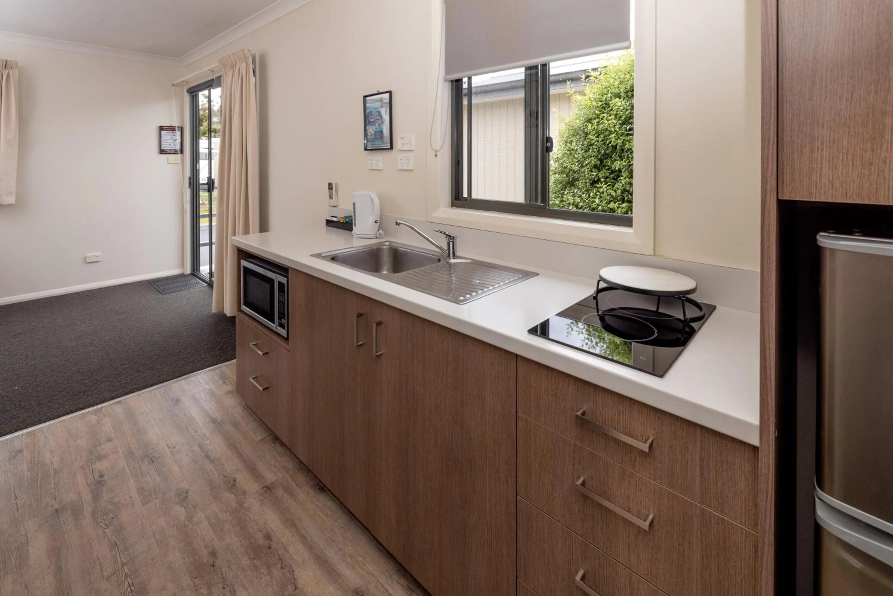 Kitchen or kitchenette in BIG4 Hobart Airport Tourist Park