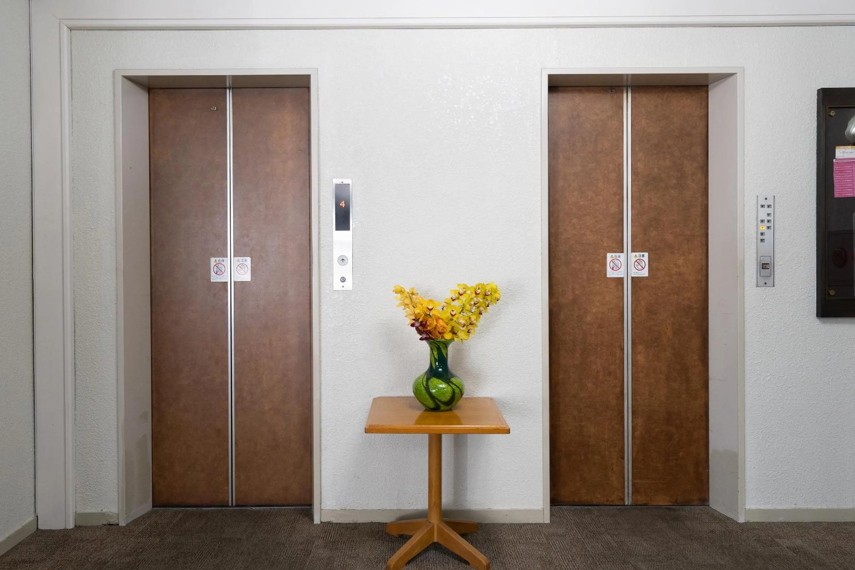 elevator in Tabist Hotel Ginga Kisarazu