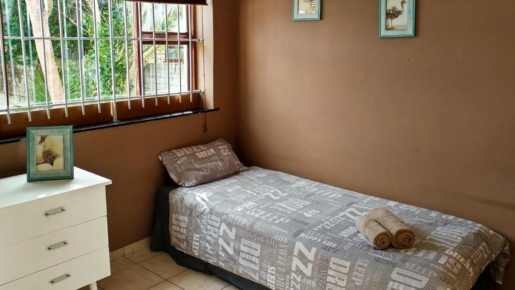 Bed in Blouberg Beach Retreat