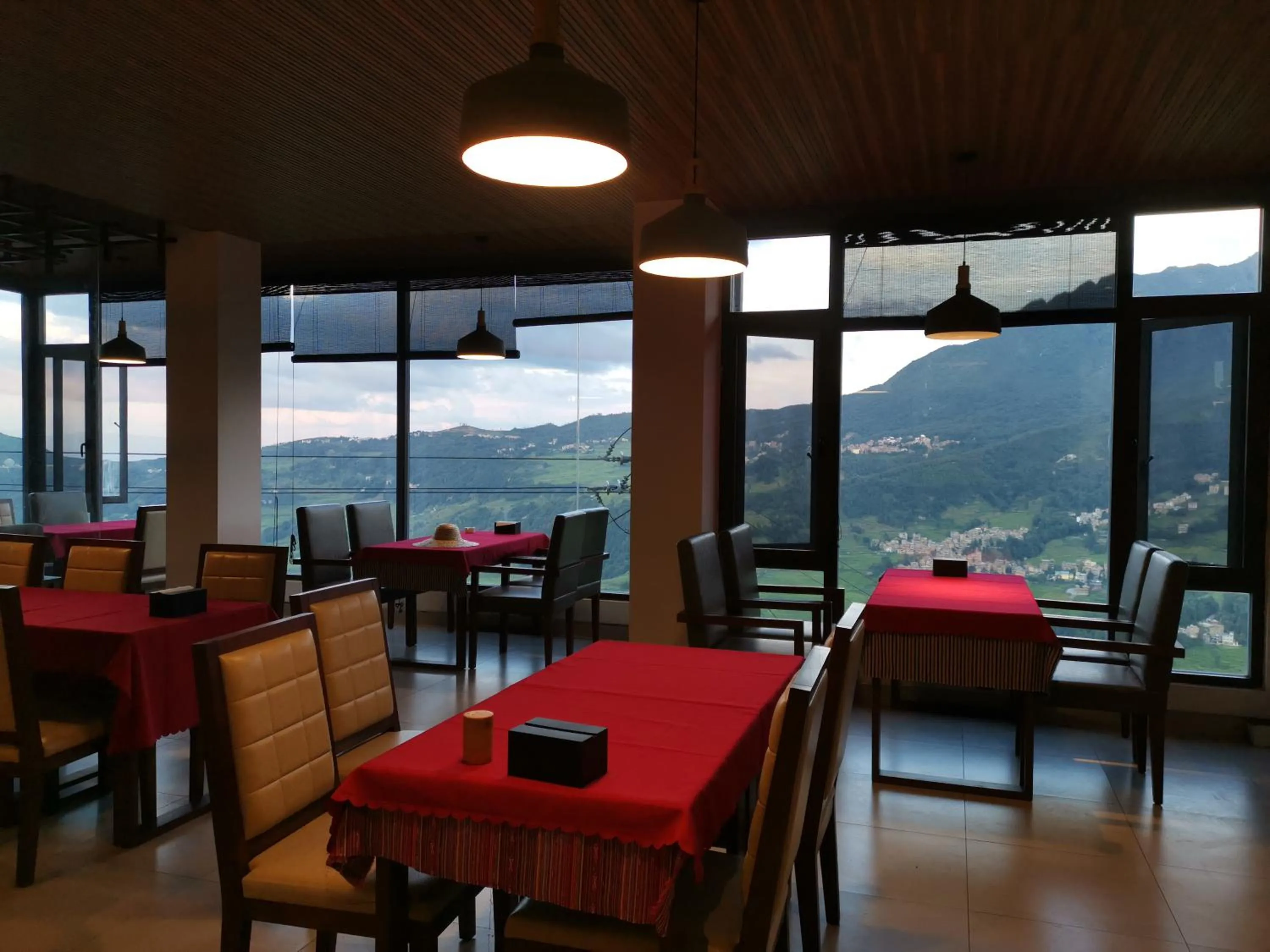 Restaurant/places to eat in Beyond The Cloud