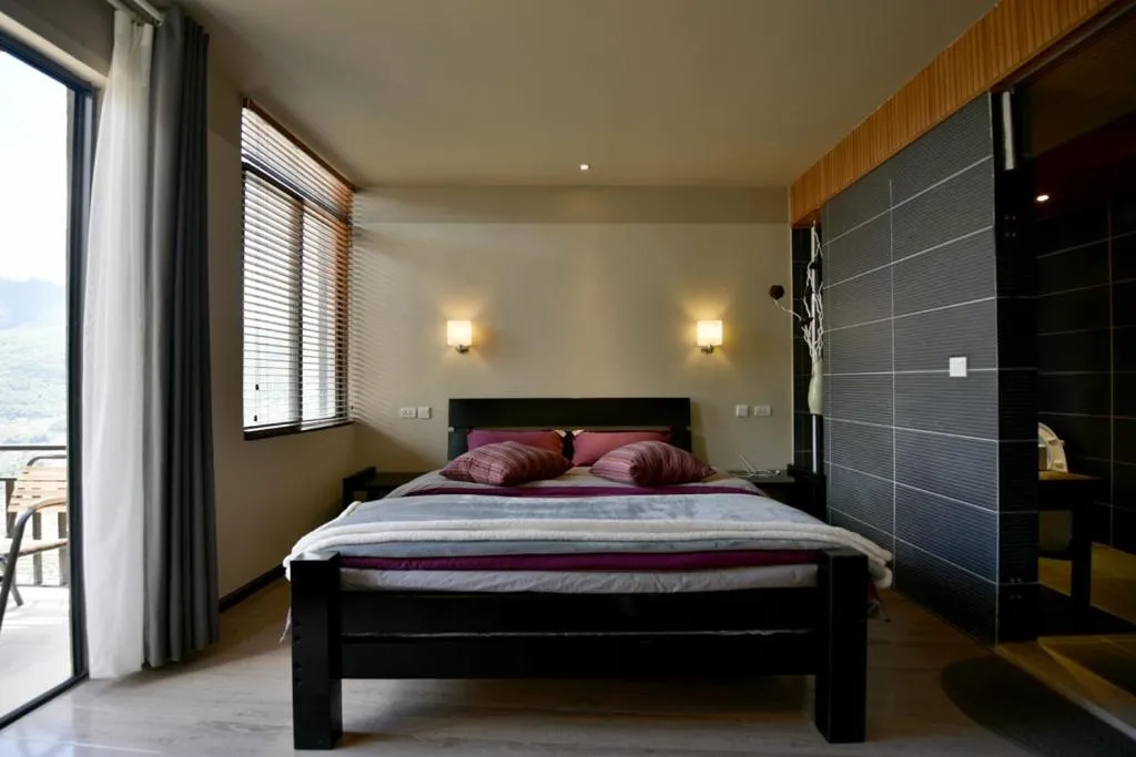 Photo of the whole room in Beyond The Cloud