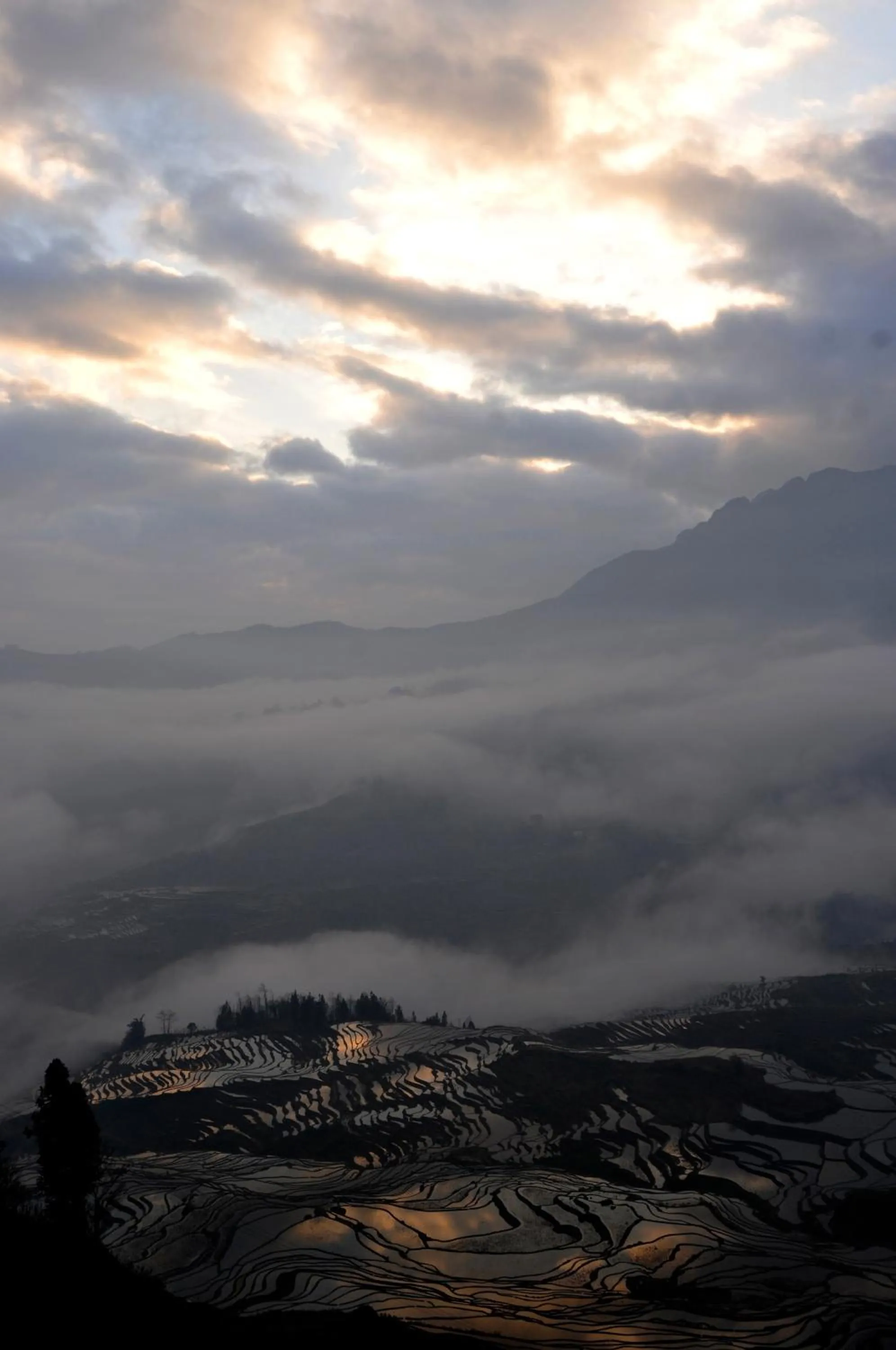 Mountain view in Beyond The Cloud