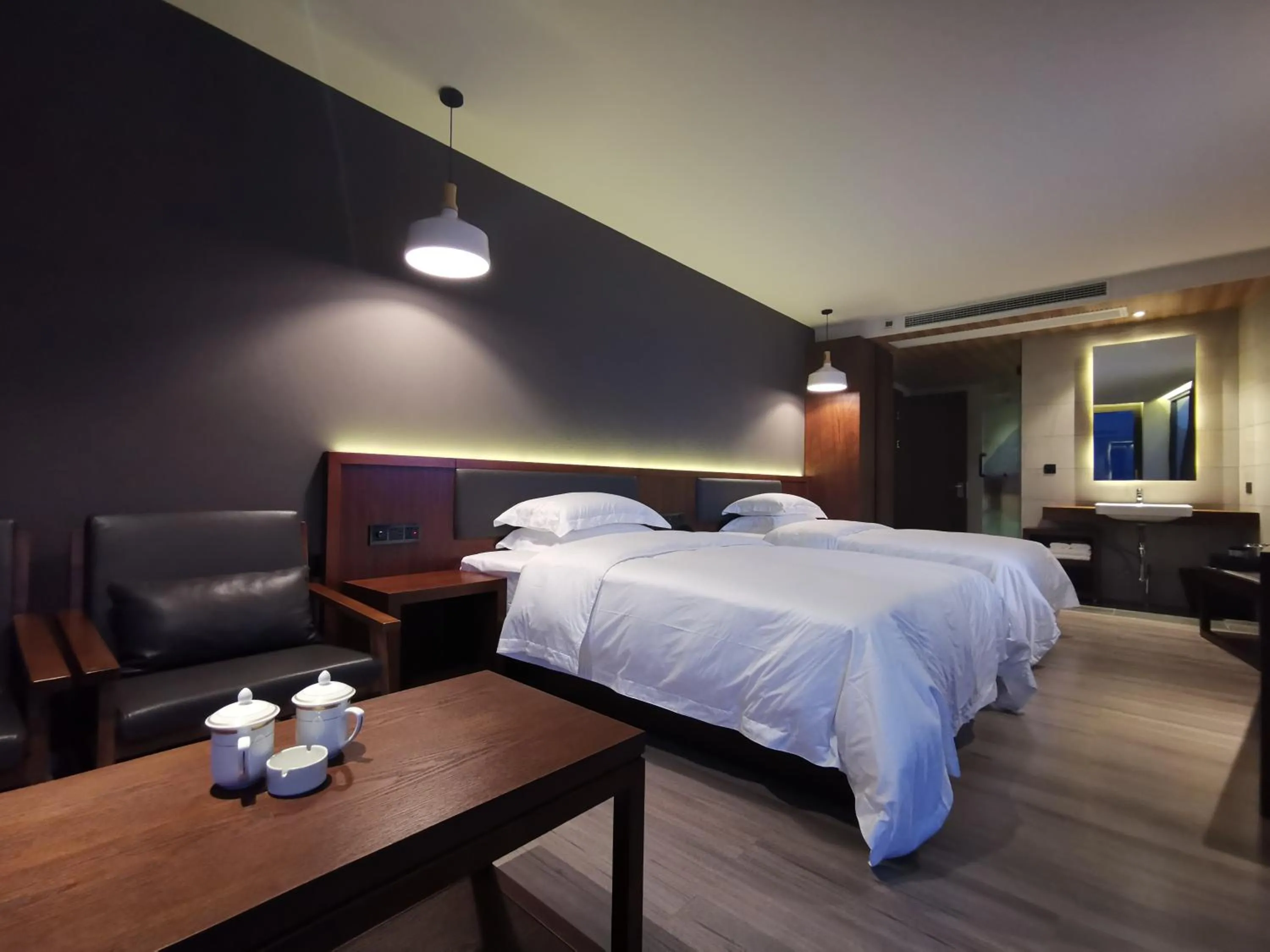 Photo of the whole room in Beyond The Cloud