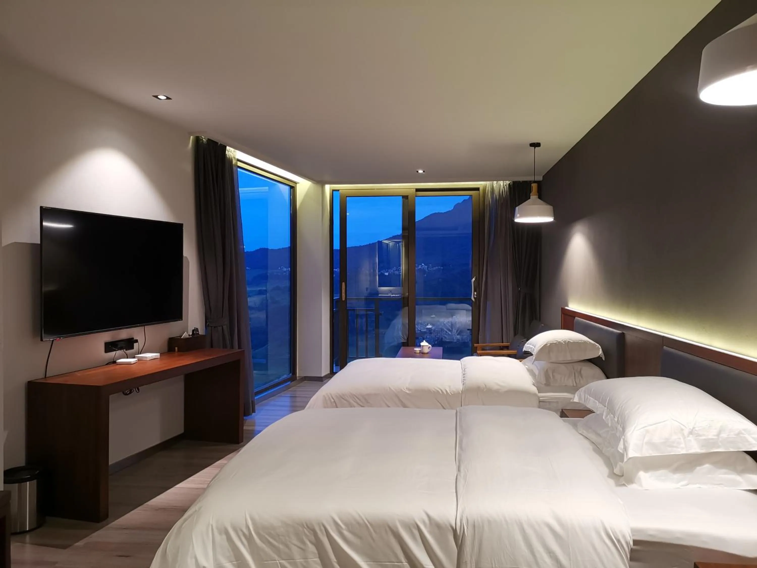 Photo of the whole room in Beyond The Cloud