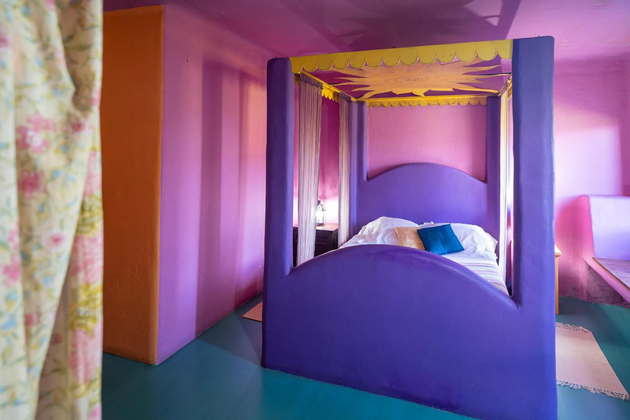 Bed in Hotel Alma de Romero