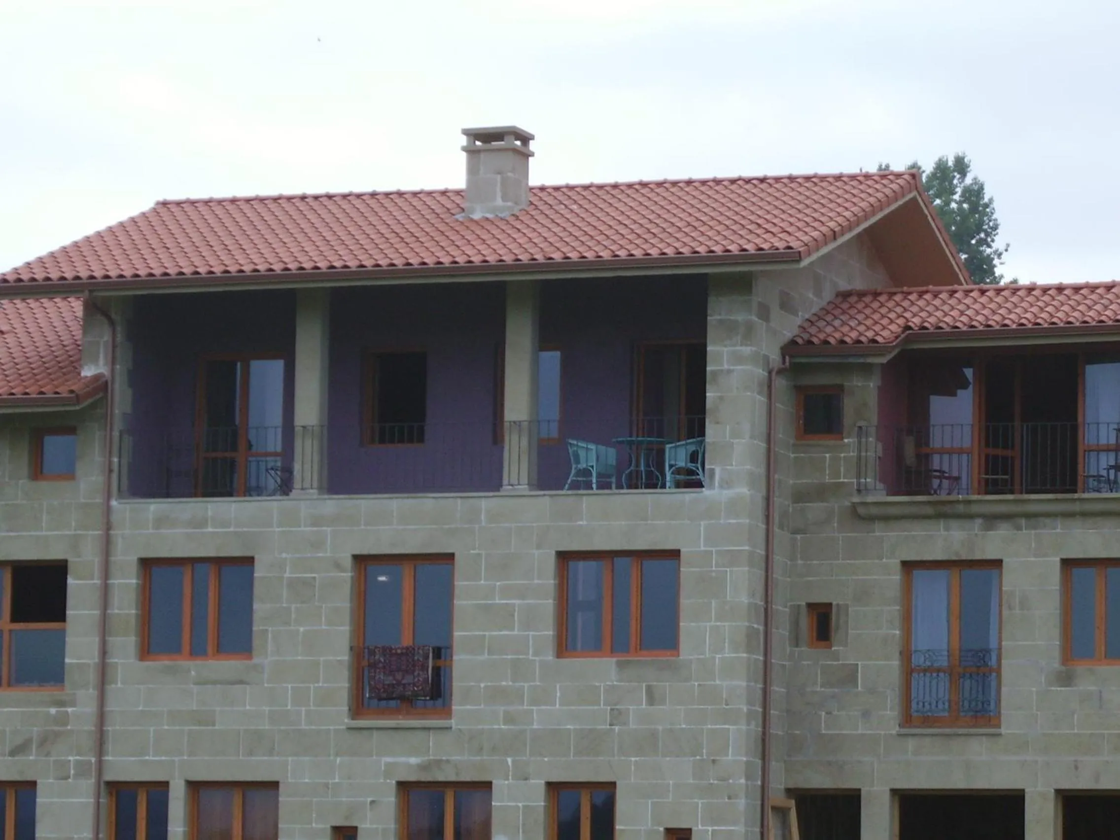 Facade/entrance in Hotel Alma de Romero