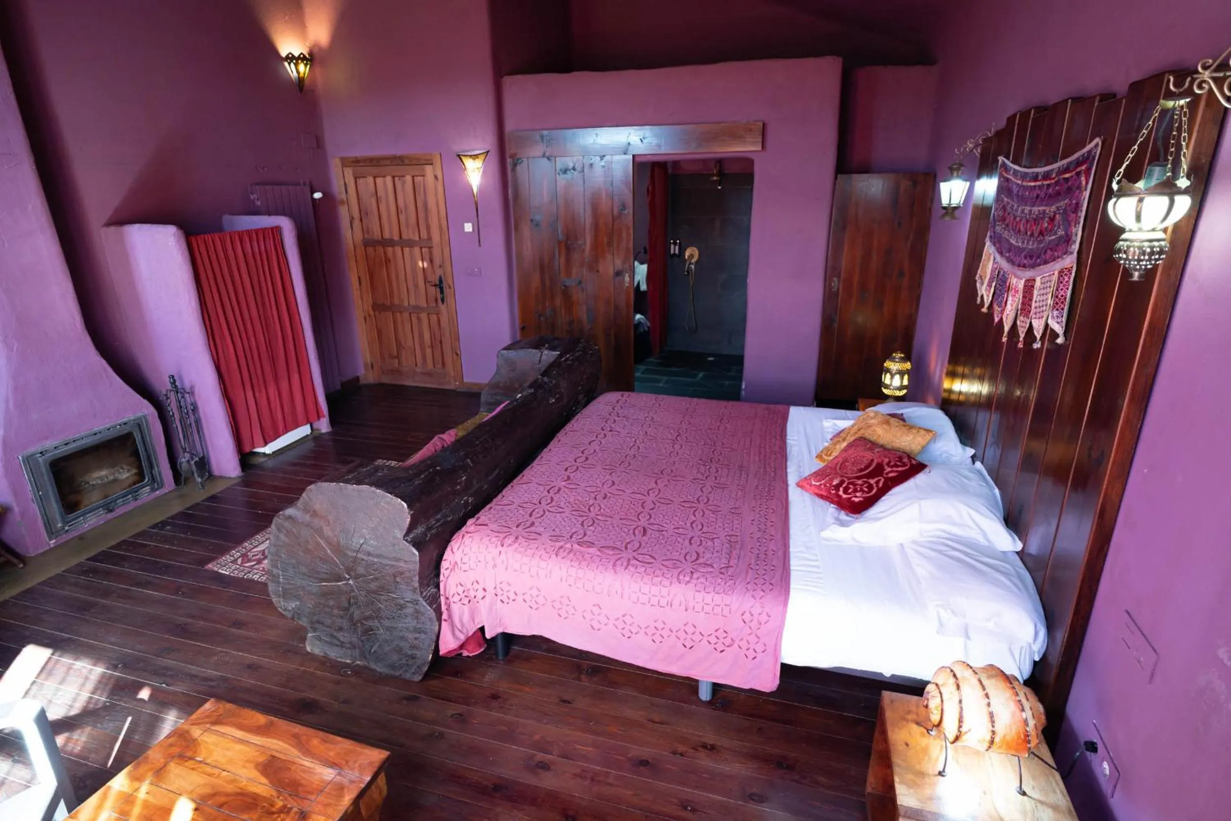 Bed in Hotel Alma de Romero