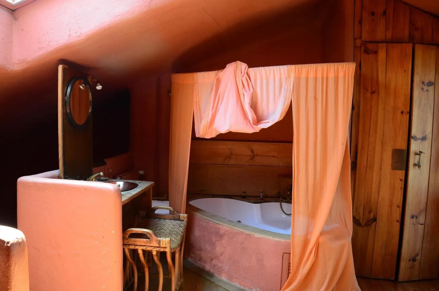 Bathroom, Bed in Hotel Alma de Romero