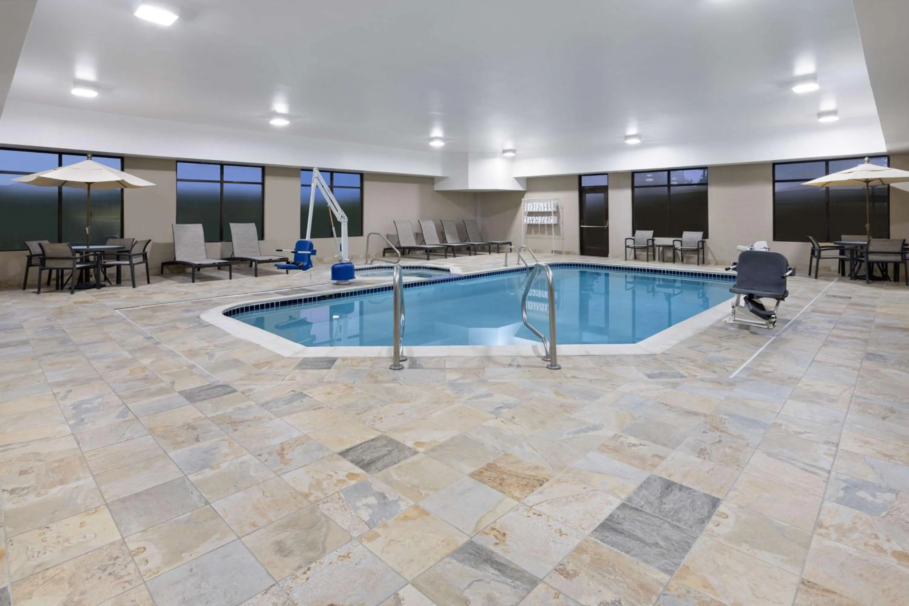 Hot Tub in Hampton Inn Cleveland-Airport/Tiedeman Road