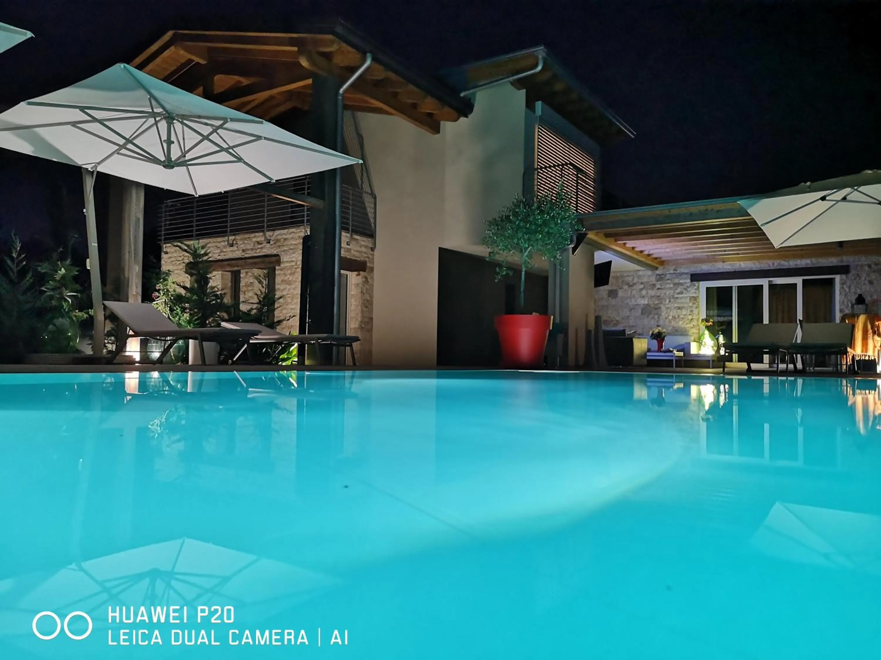 Property building in B&B Villa Pelèr