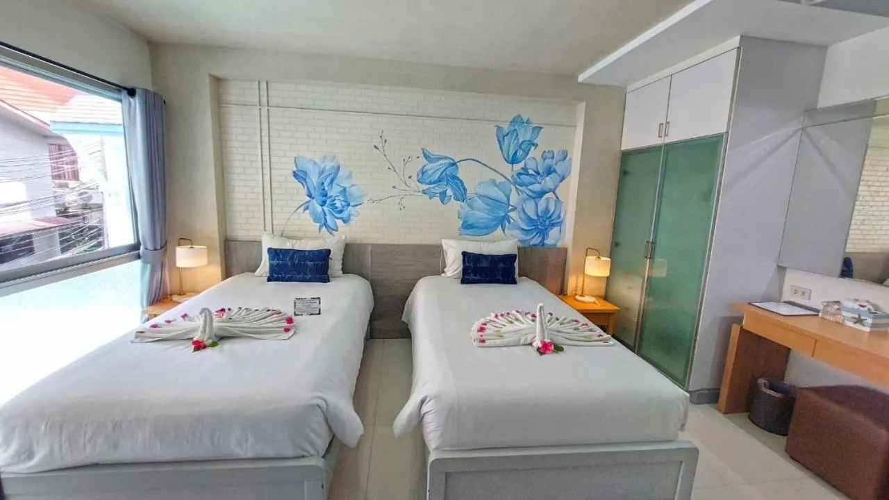 Photo of the whole room, Bed in Phi Phi Indigo Hotel