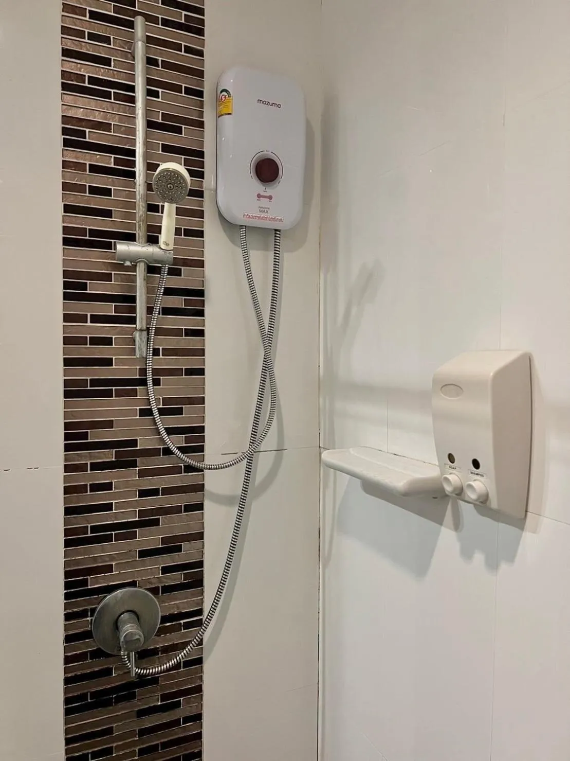 Shower in Phi Phi Indigo Hotel