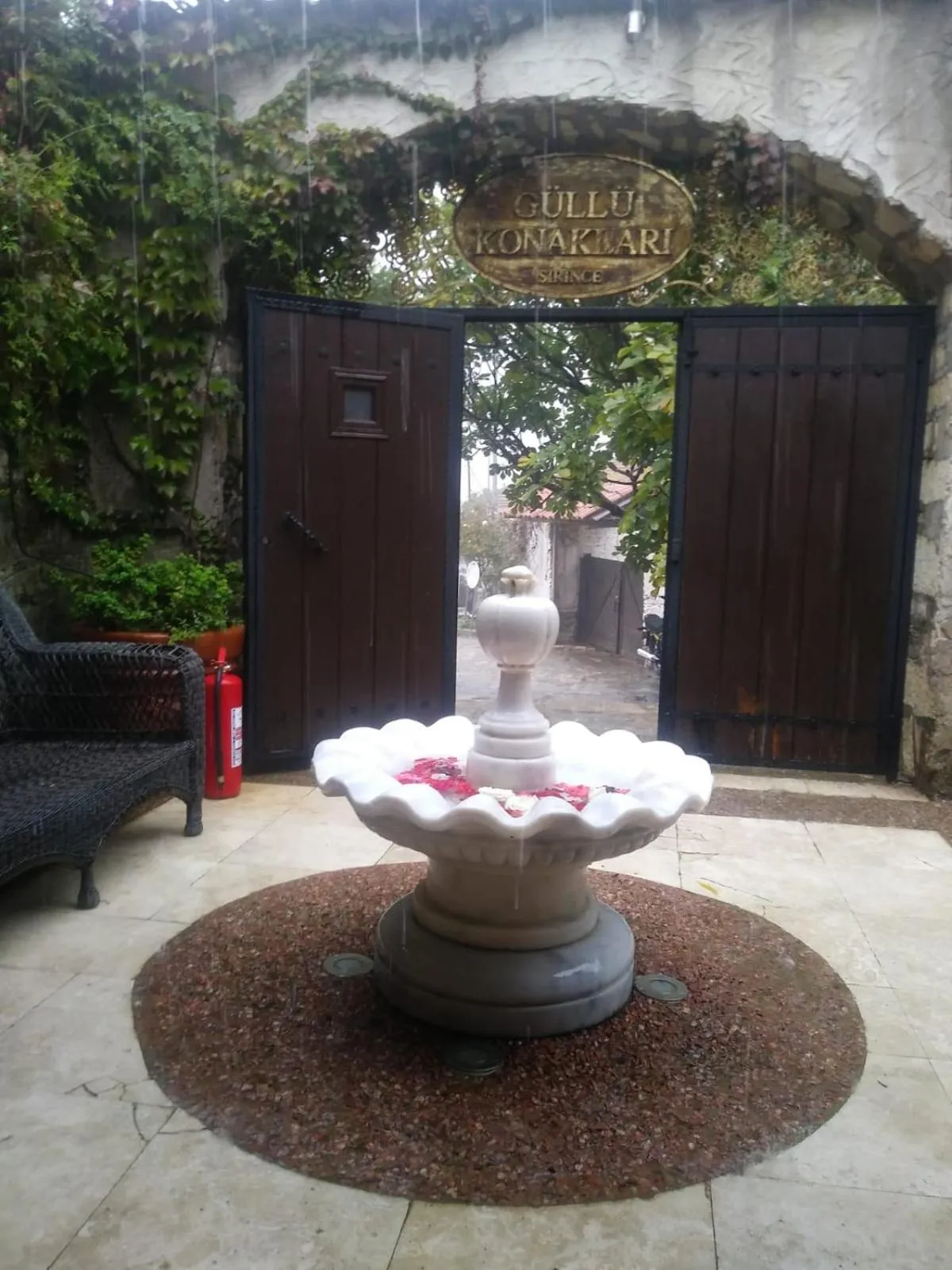 Facade/entrance in Gullu Konaklari