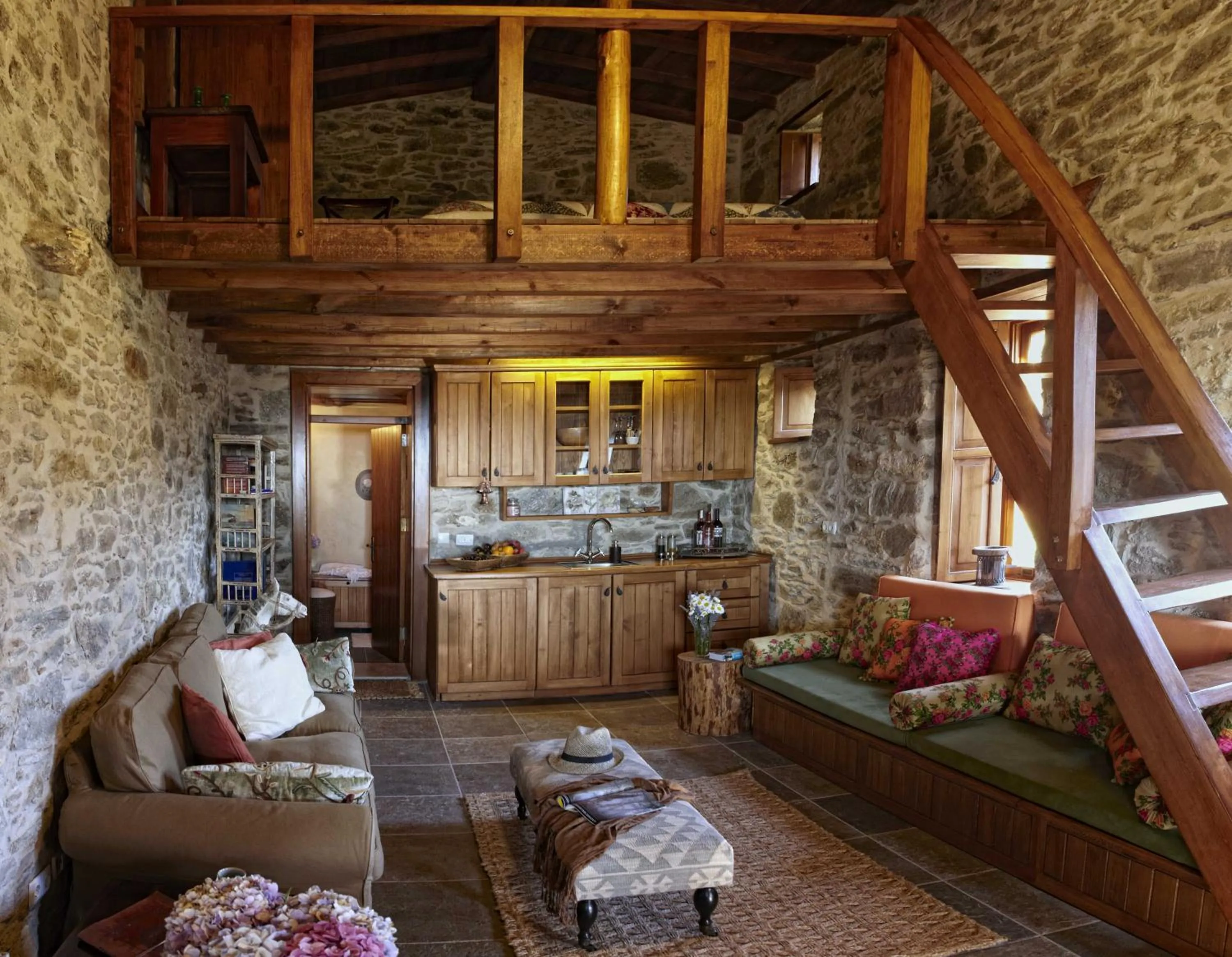 Decorative detail in Gullu Konaklari