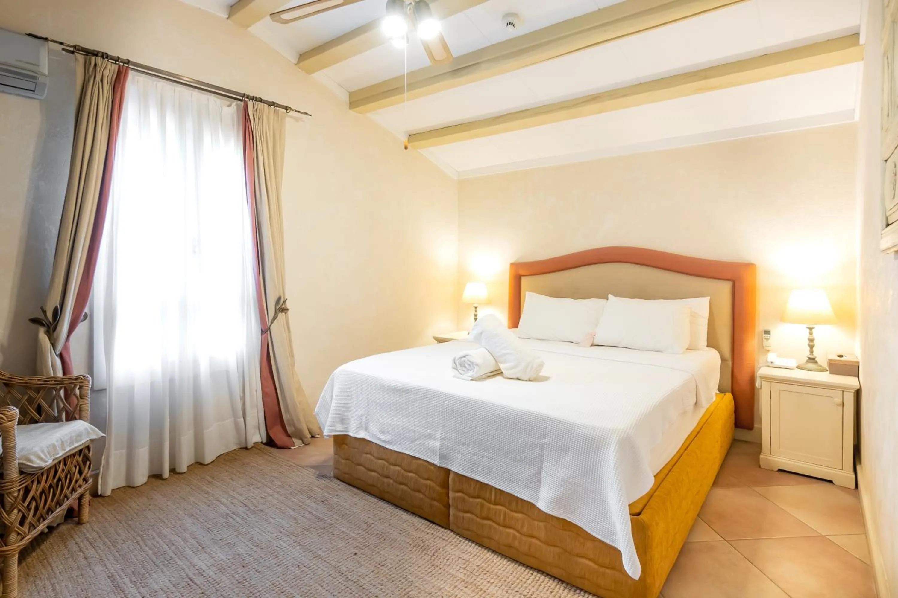 Bed in Gullu Konaklari