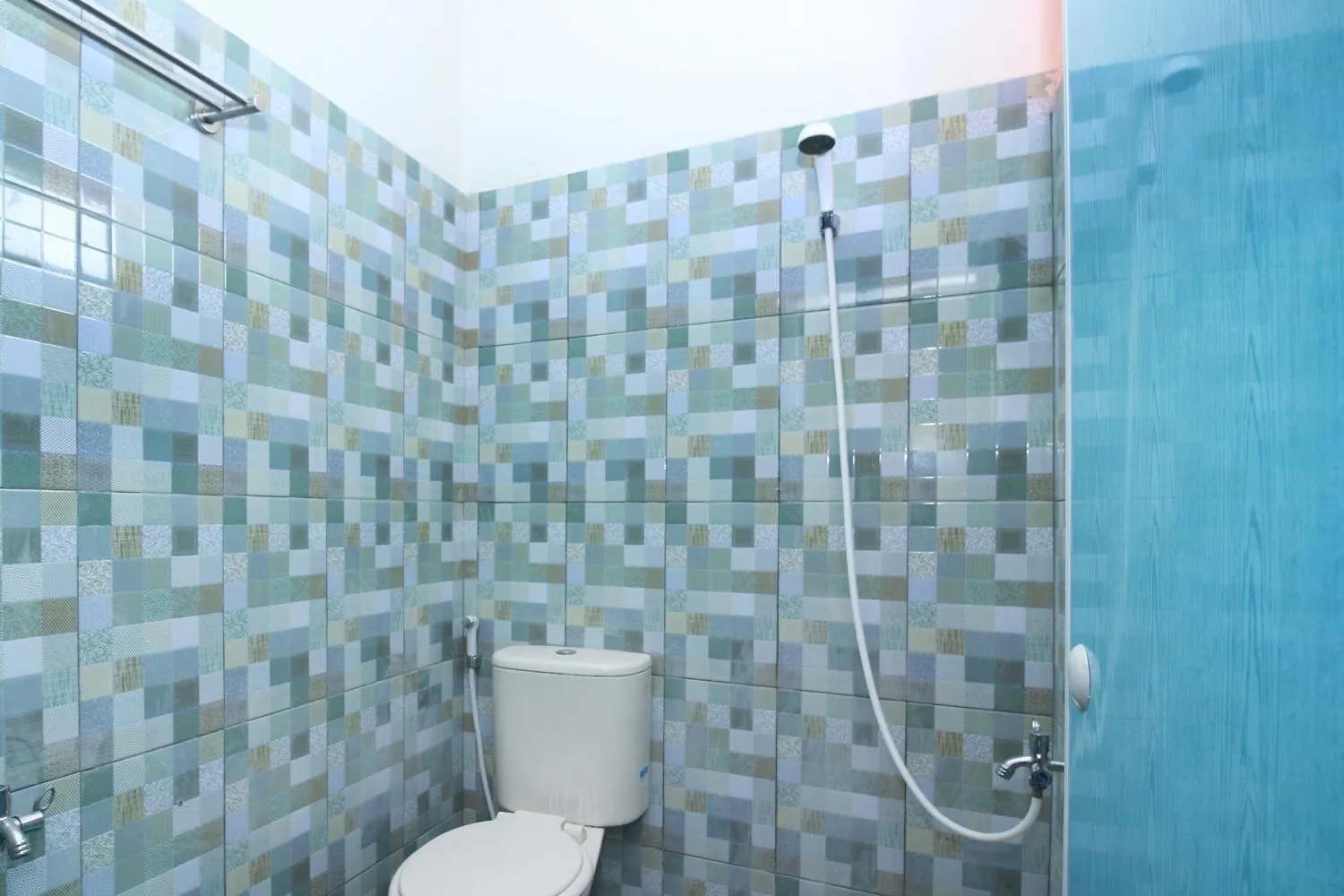 Bathroom in RedDoorz @ Jalan STM Medan