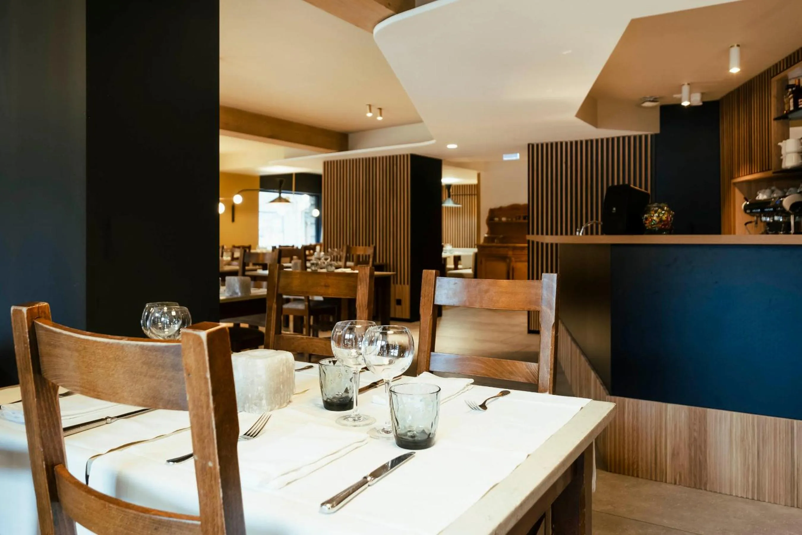 Restaurant/places to eat in Best Western Chalet les Saytels