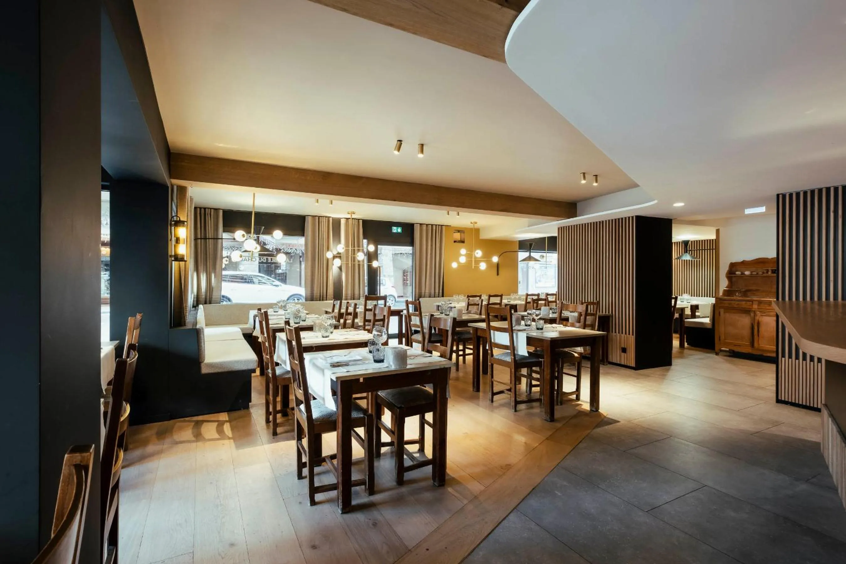 Restaurant/places to eat in Best Western Chalet les Saytels