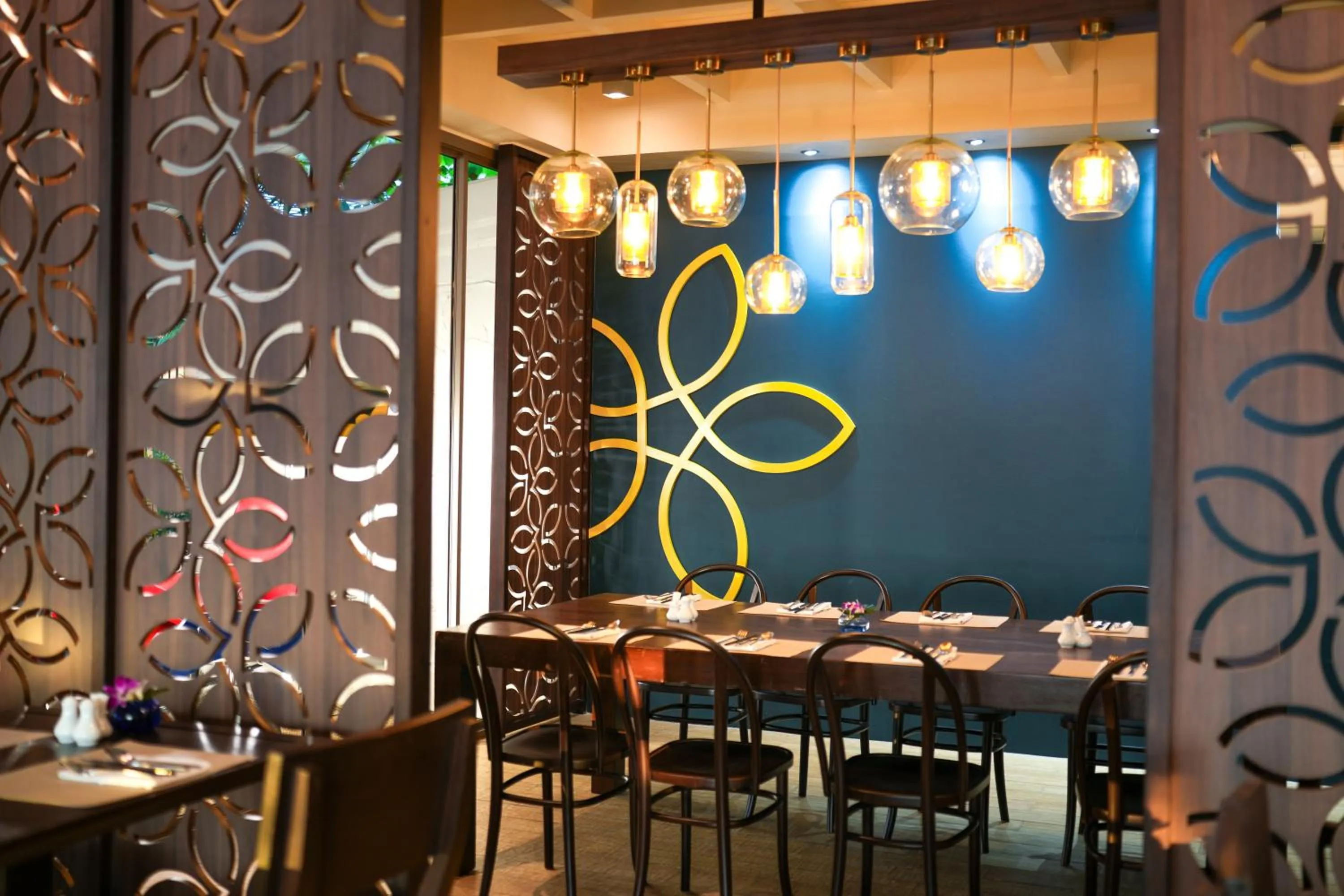 Restaurant/places to eat in SENTIDO Khao Lak