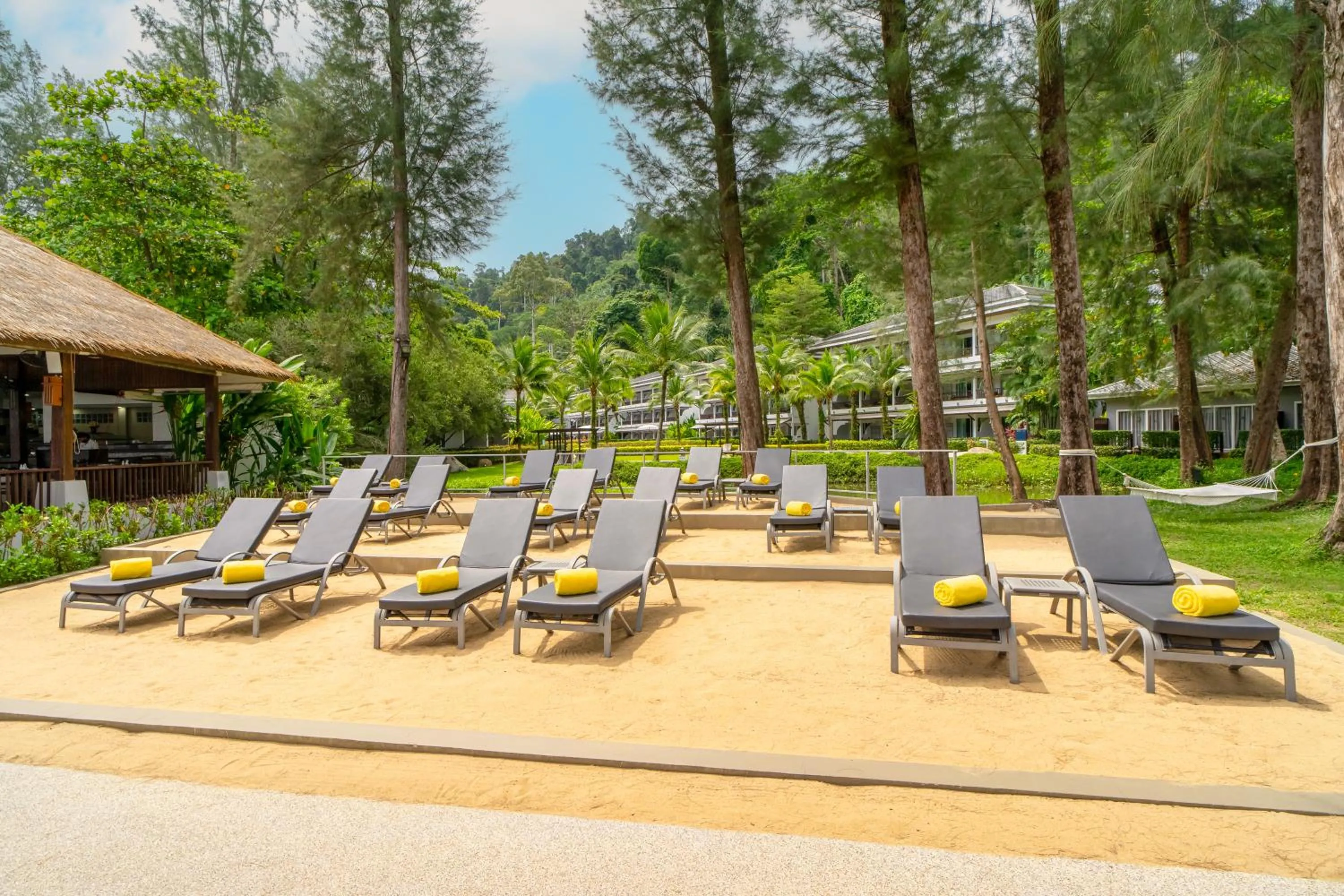 sunbed in SENTIDO Khao Lak