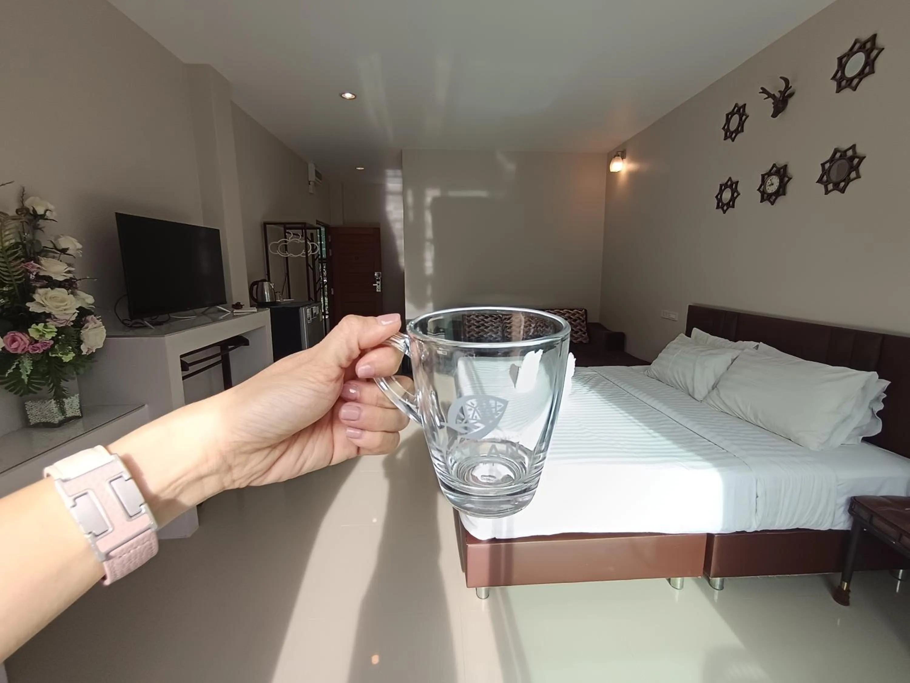 Photo of the whole room, Bed in Makan Resort