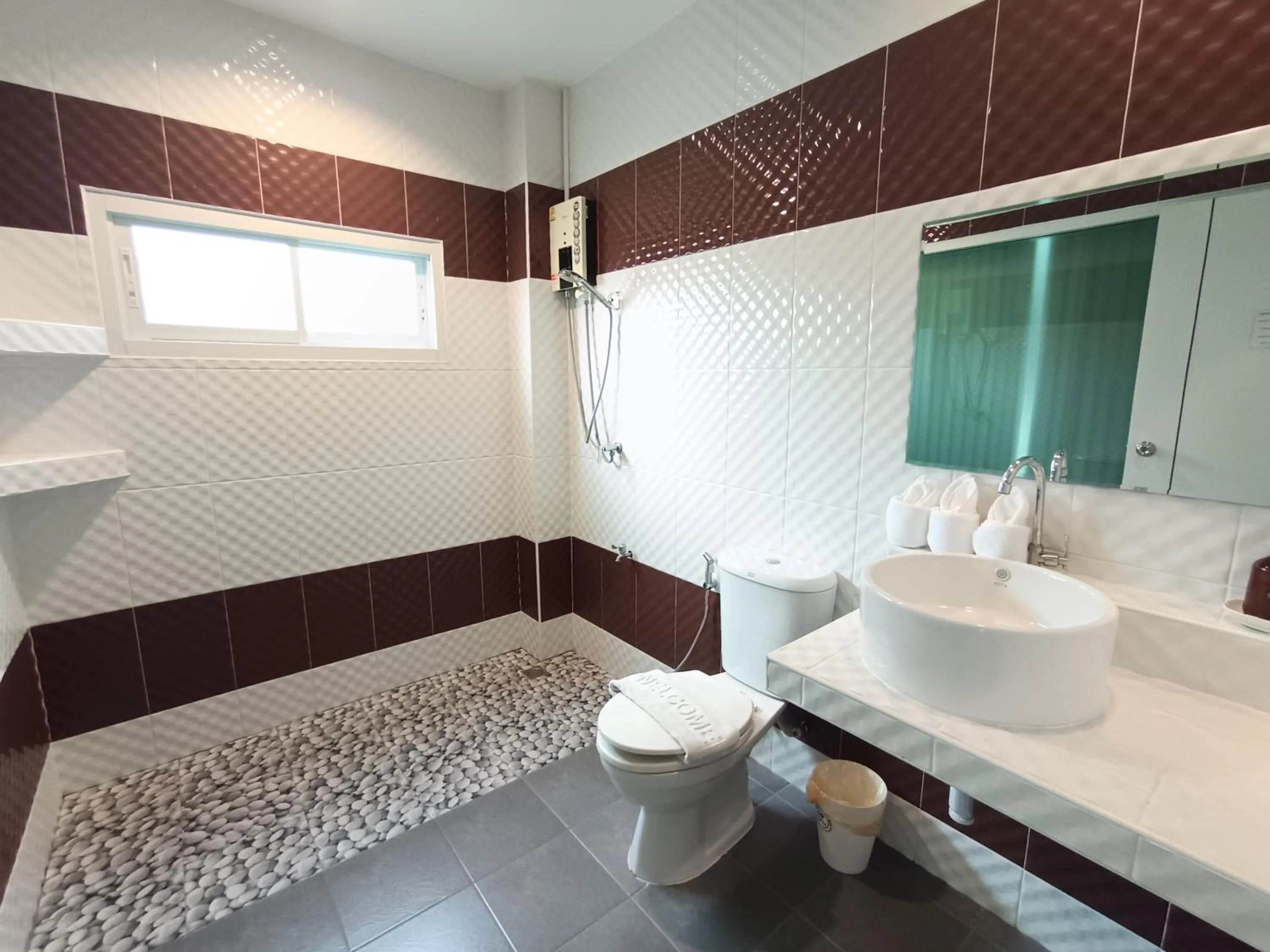 Shower in Makan Resort