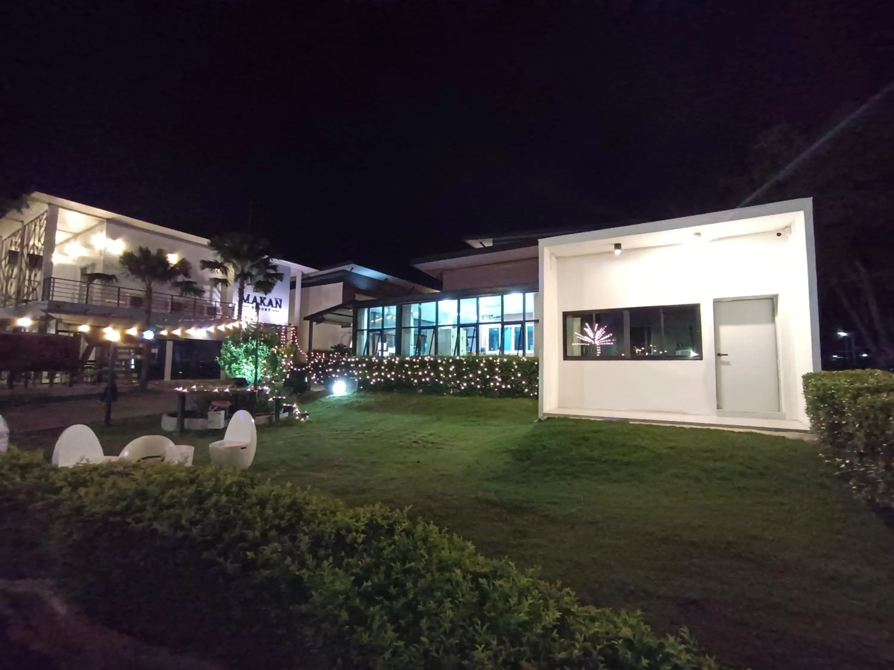 Night in Makan Resort