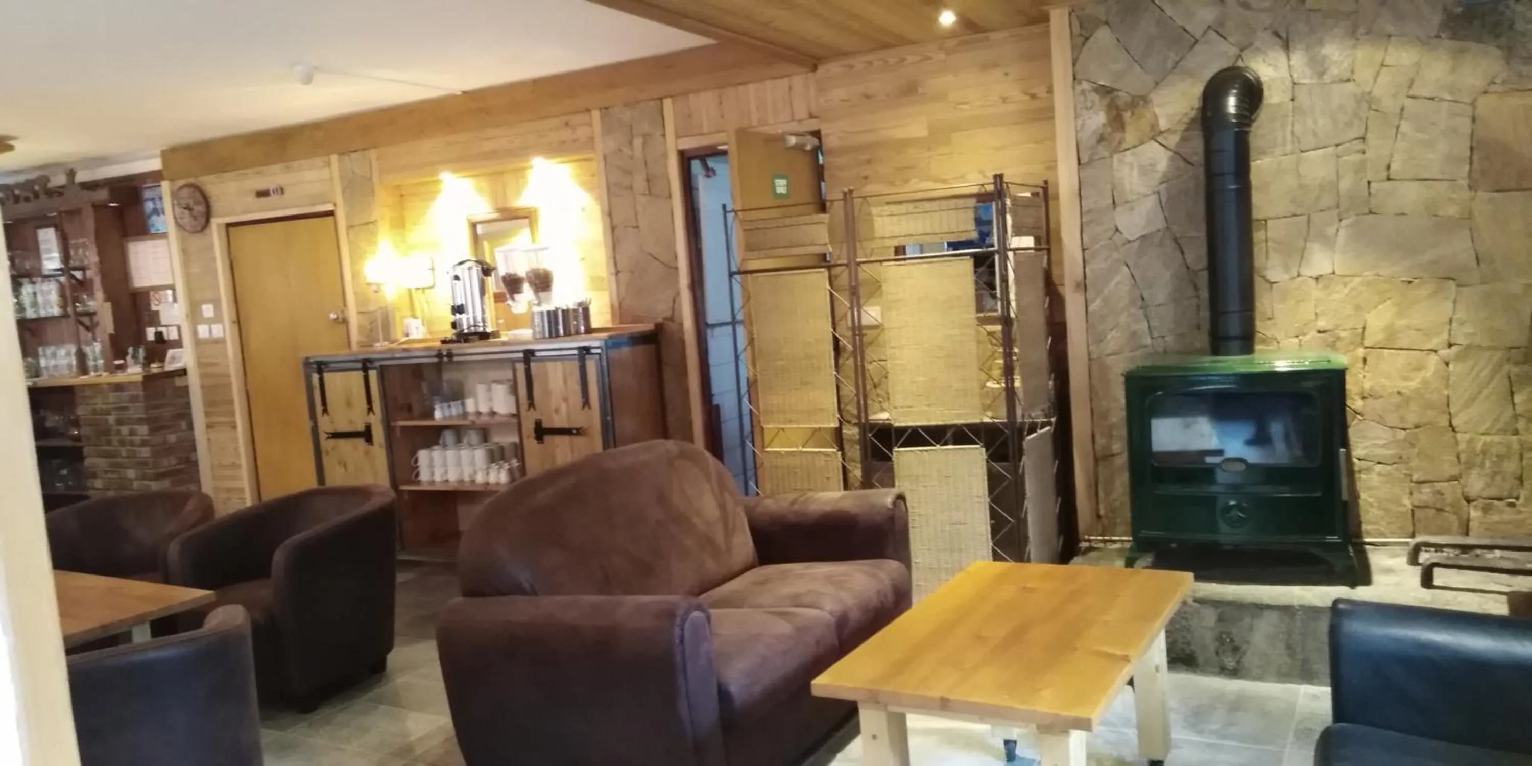 Restaurant/places to eat in Le Dôme