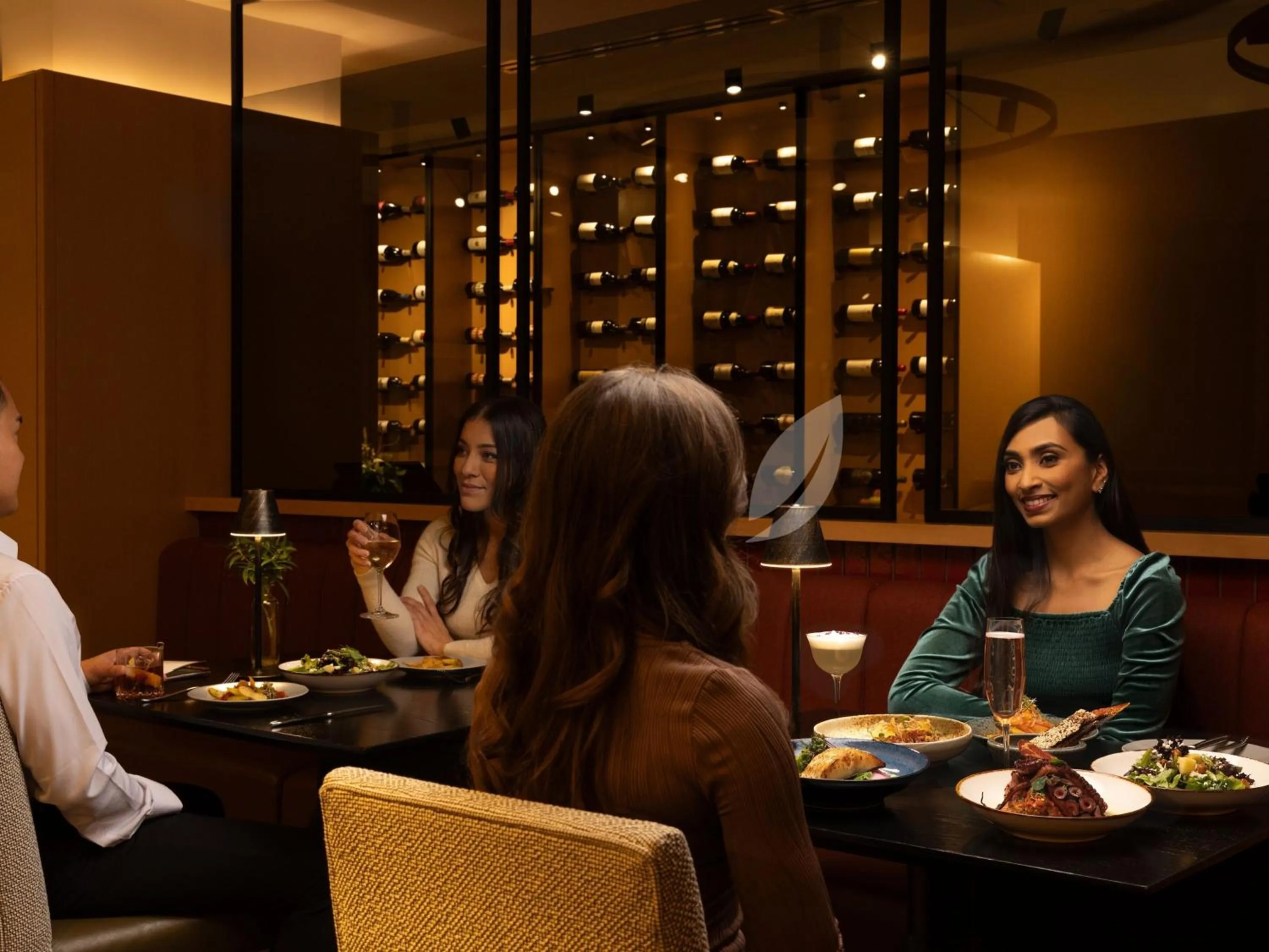 Restaurant/places to eat in Inn at Laurel Point