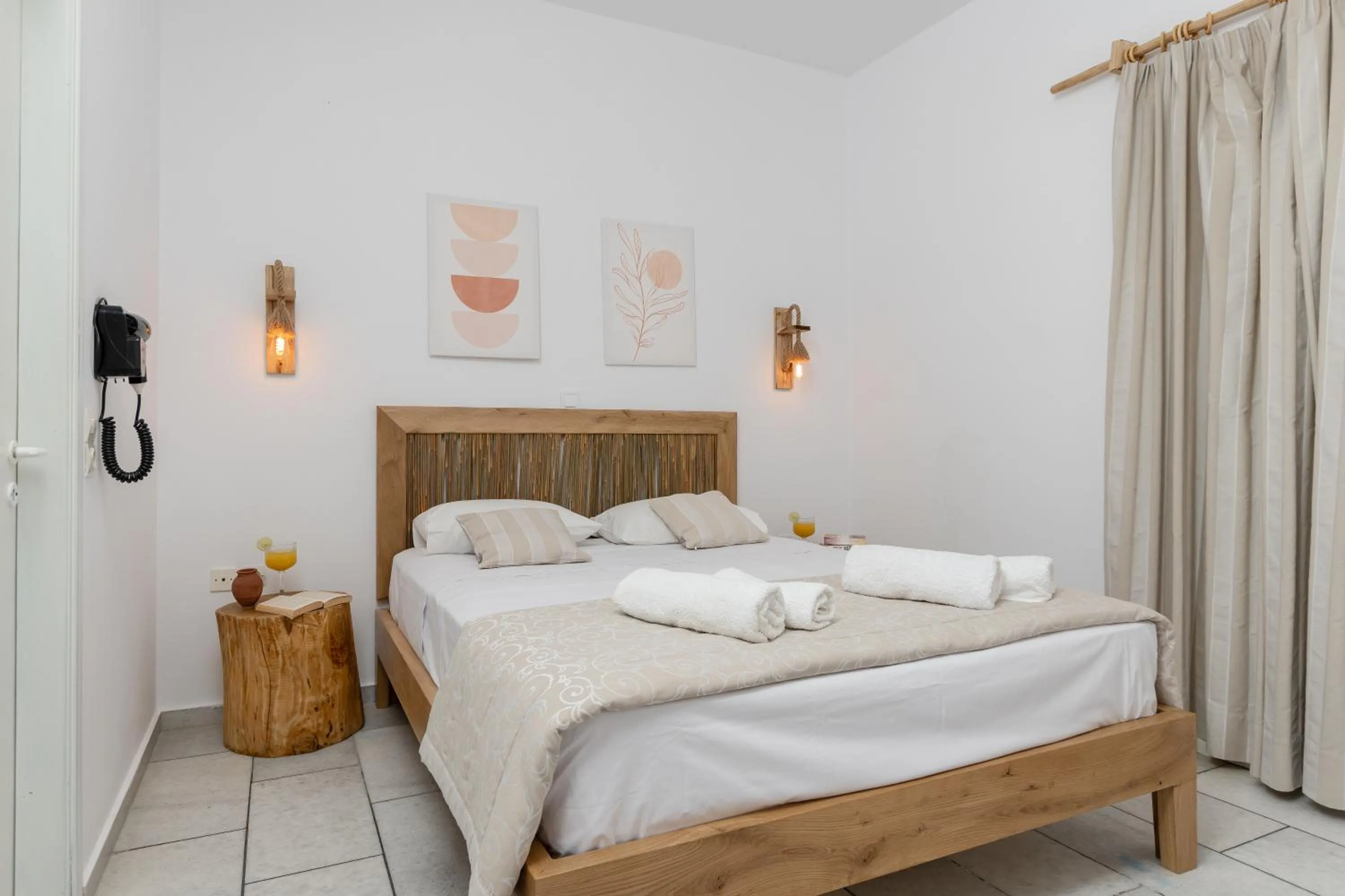 Bedroom, Bed in Studios Vrettos Beachfront Hotel