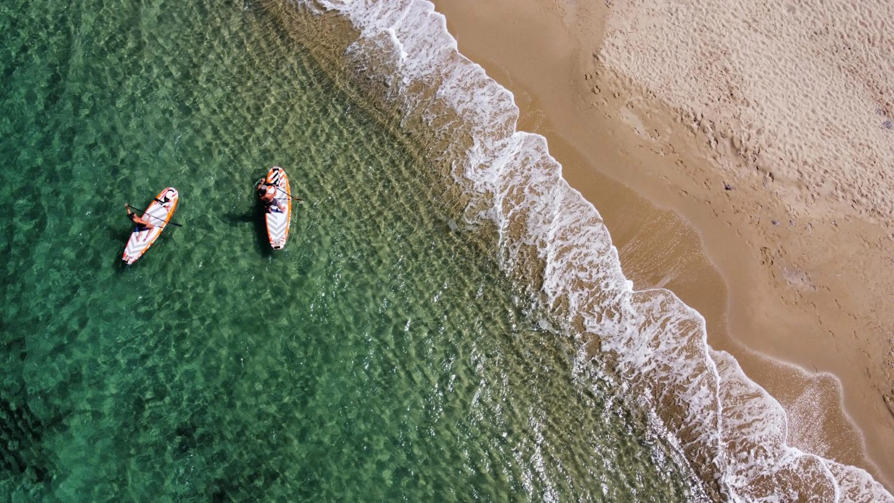 People in Studios Vrettos Beachfront Hotel