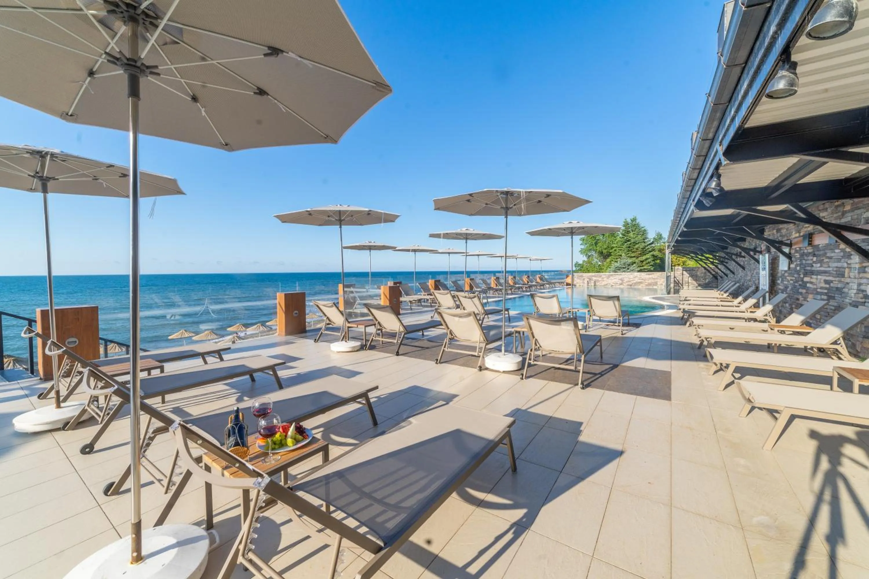 Swimming pool in Atik Hotel