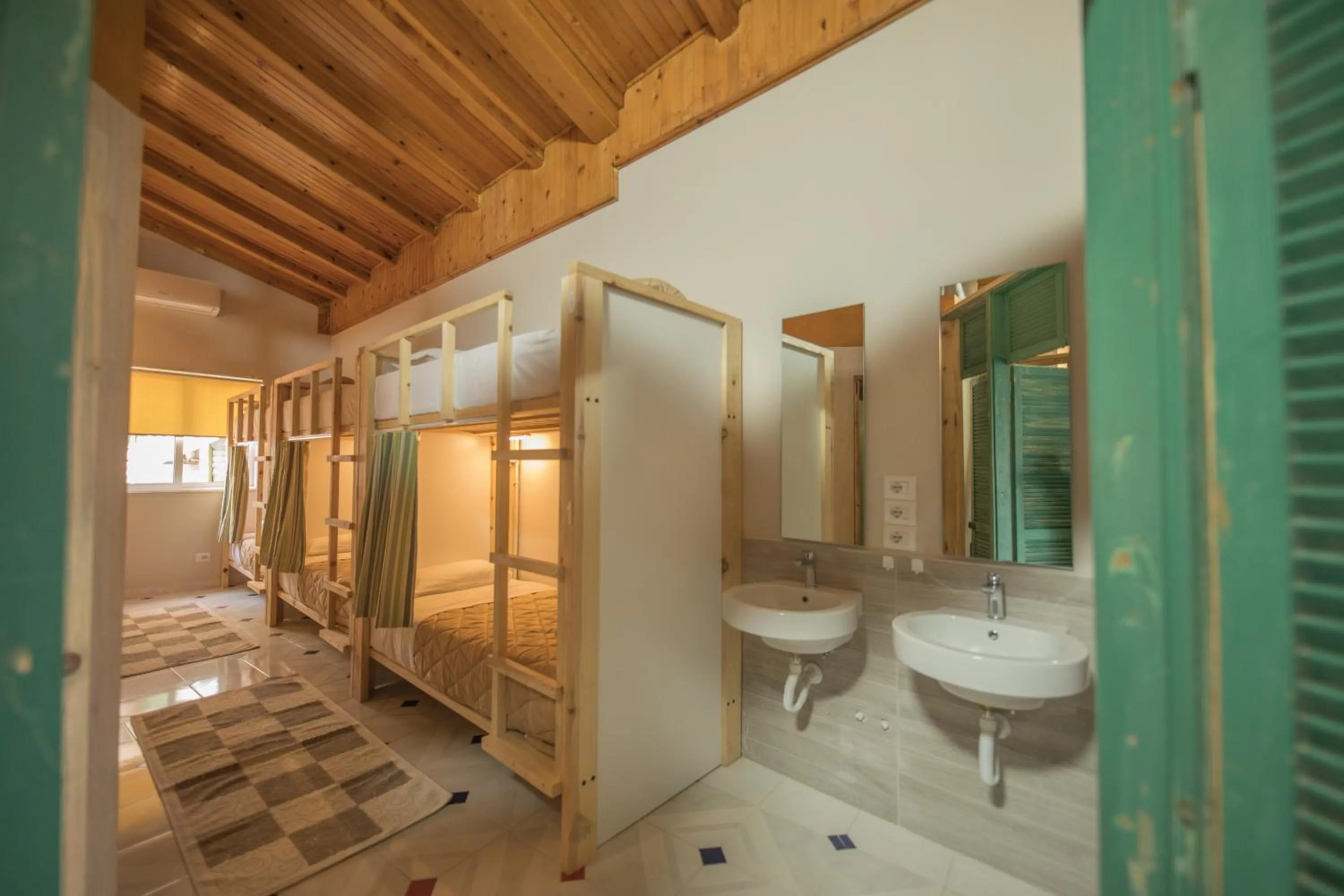 bunk bed, Bed in Mosaic Home