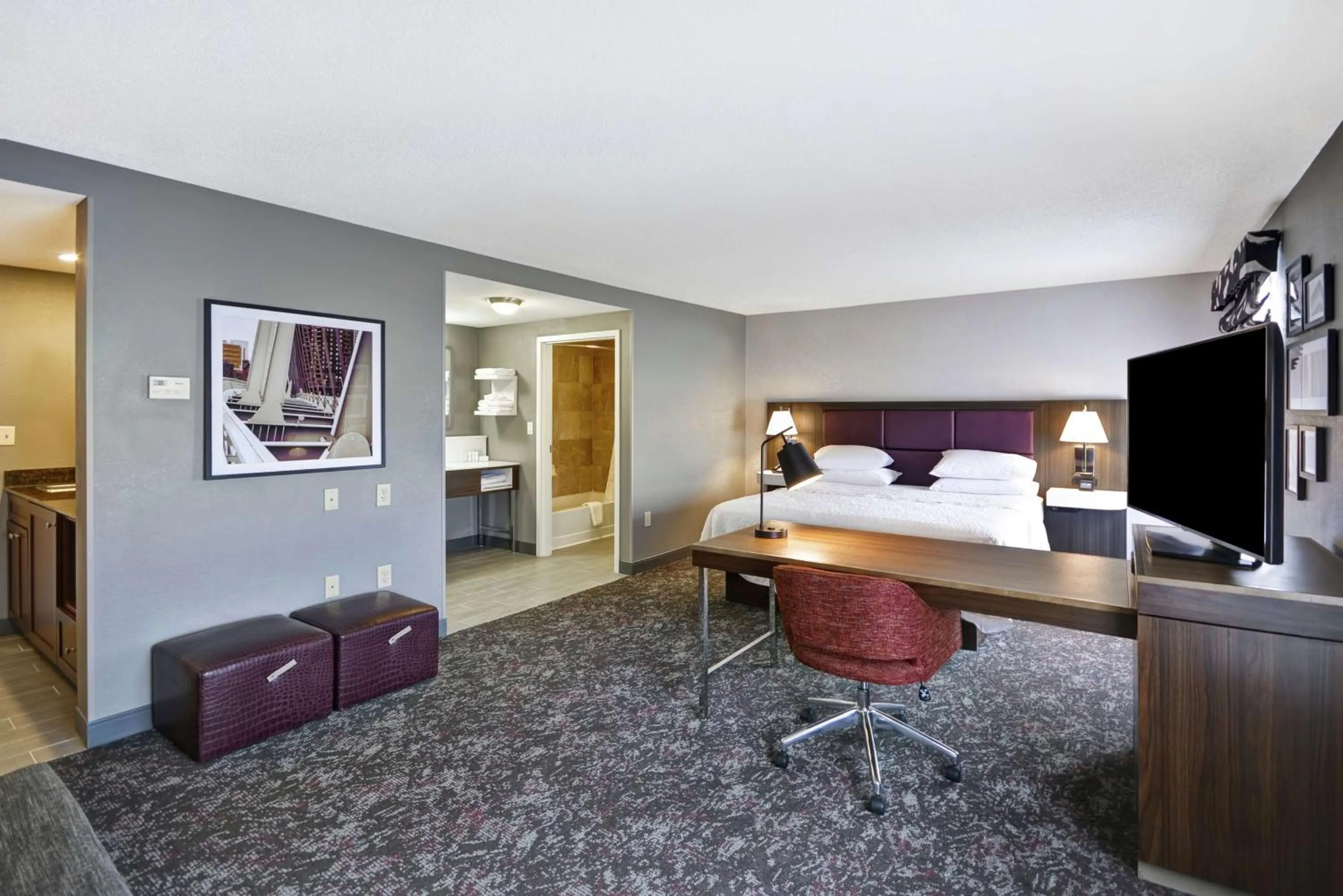 Bedroom, Bed in Hampton Inn & Suites Columbus-Easton Area