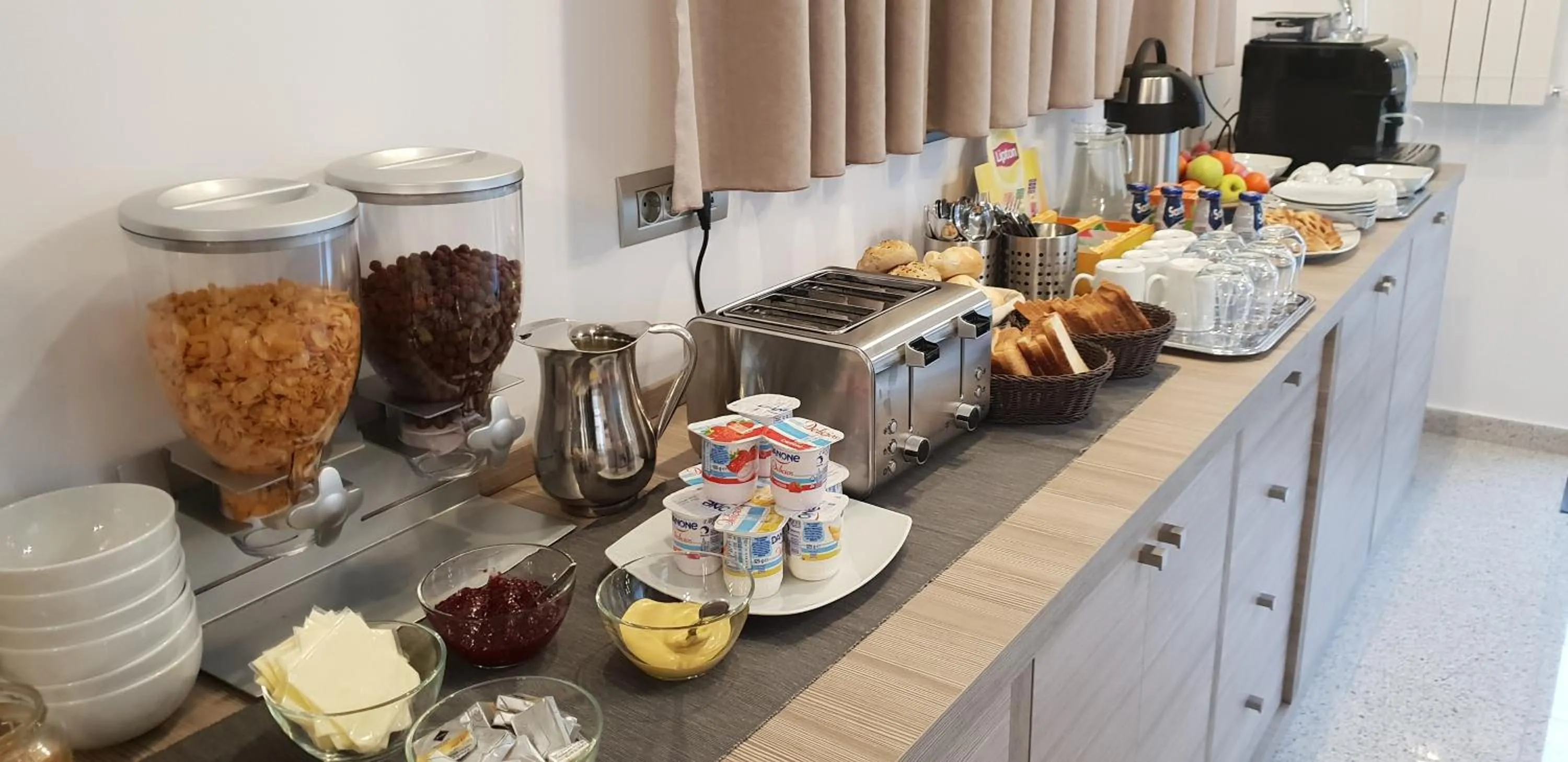 Breakfast in Pensiunea Negoiu