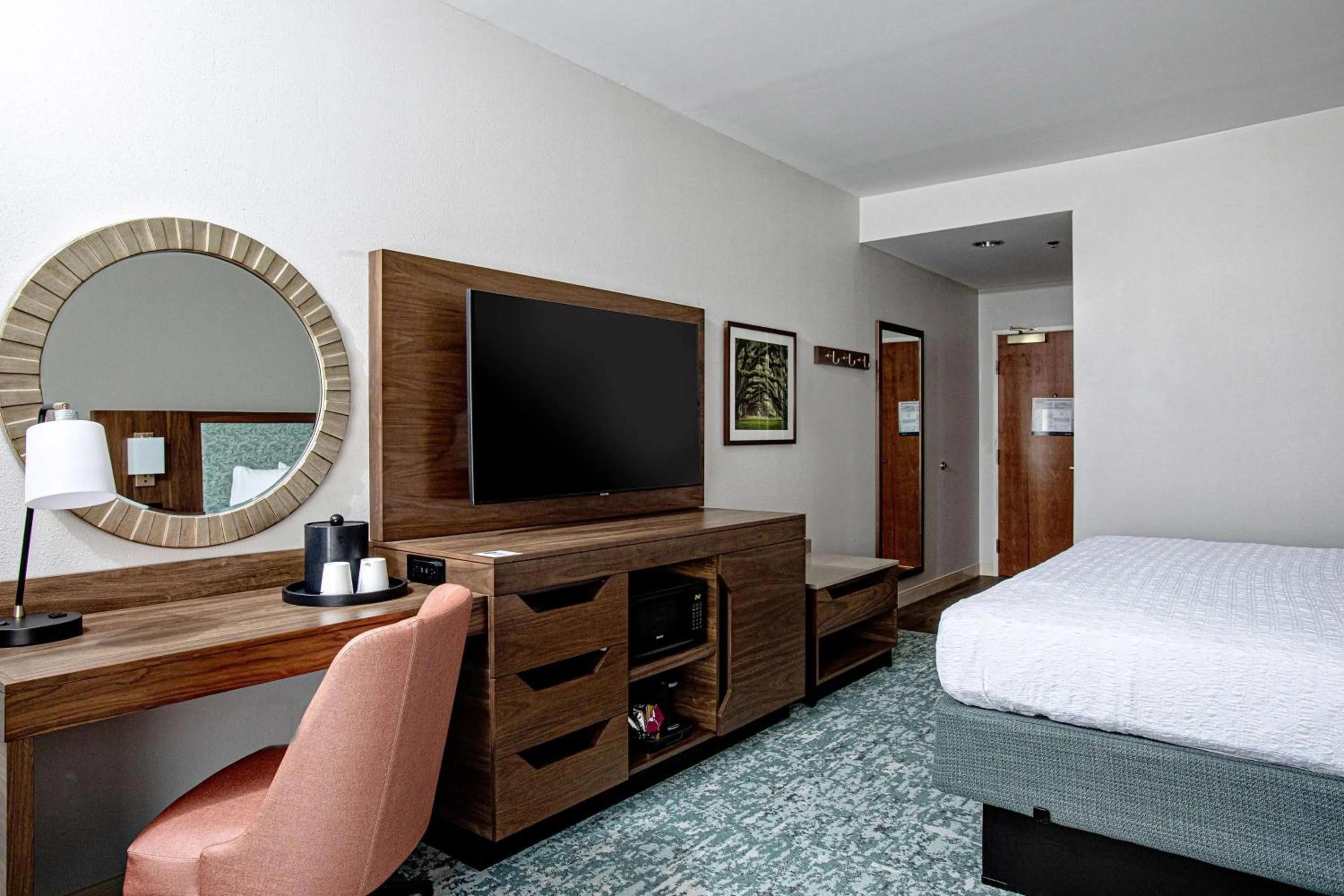 Bedroom, Bed in Hampton Inn & Suites Charleston-West Ashley